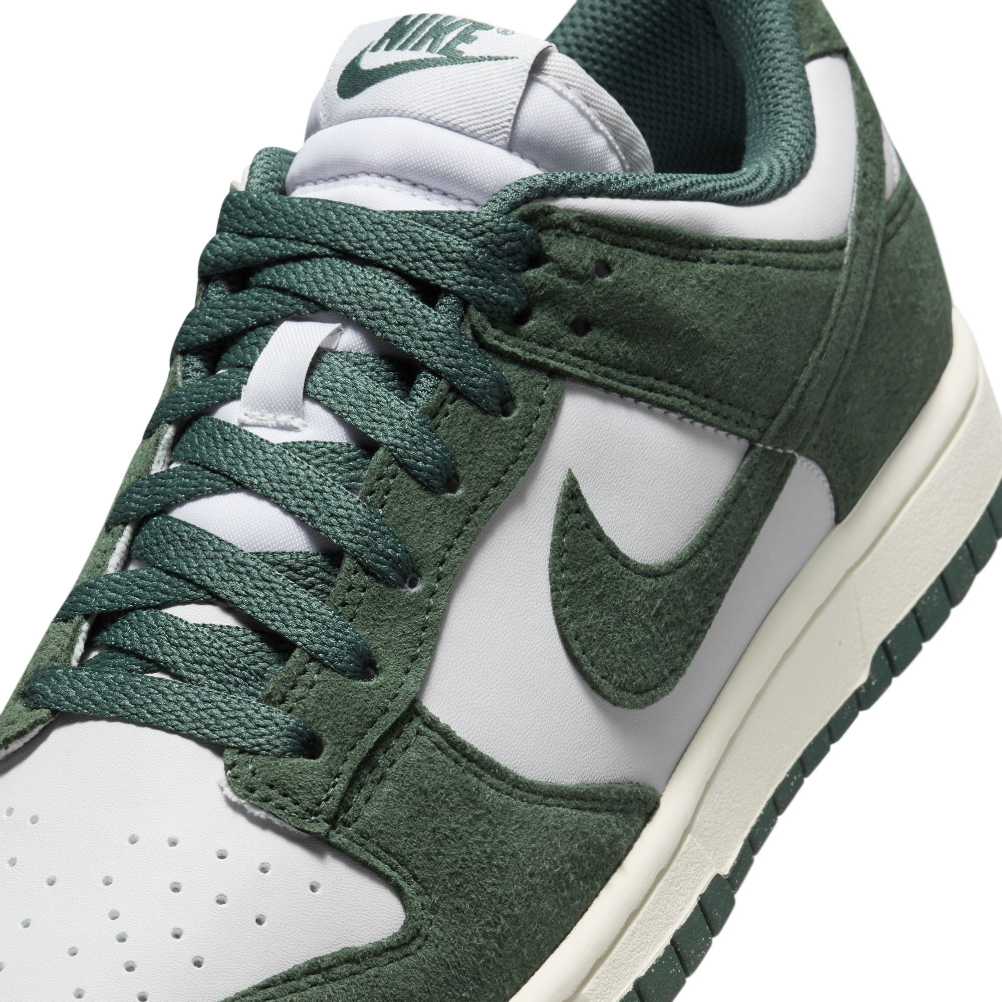 WOMENS NIKE DUNK LOW NEXT NATURE (GREEN SUEDE)