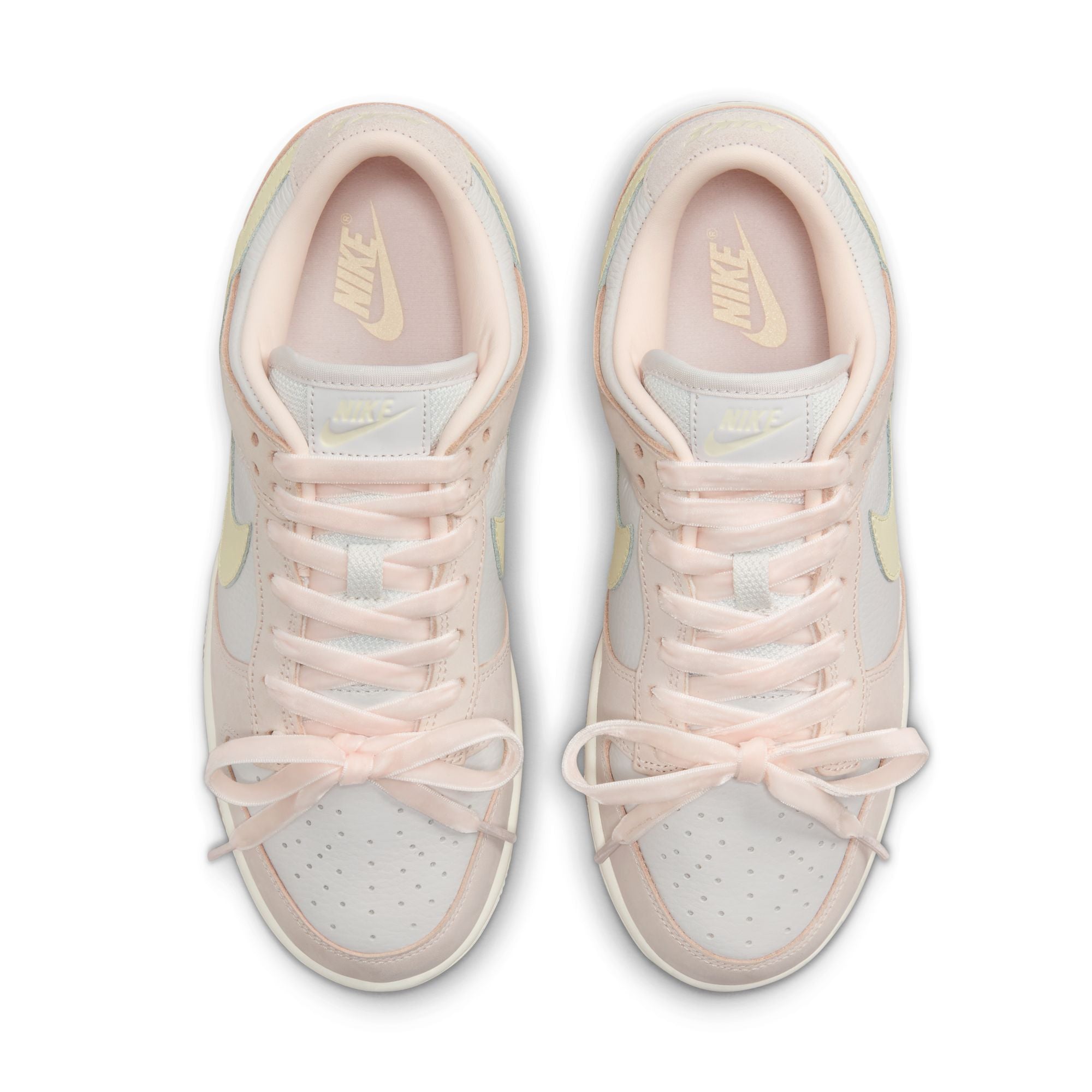 WOMENS NIKE DUNK LOW PREMIUM (LIGHT SOFT PINK)