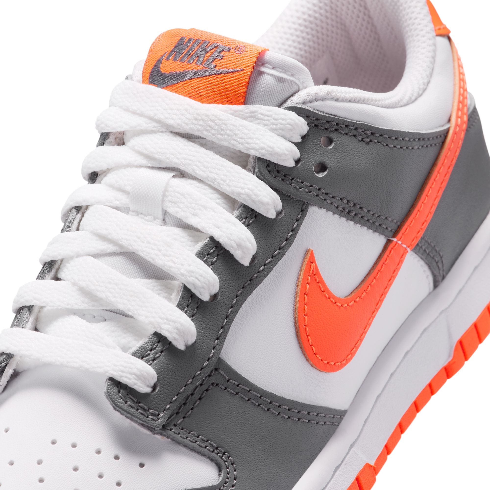 KIDS NIKE DUNK LOW GS (WHITE/TOTAL ORANGE/SMOKE GREY)
