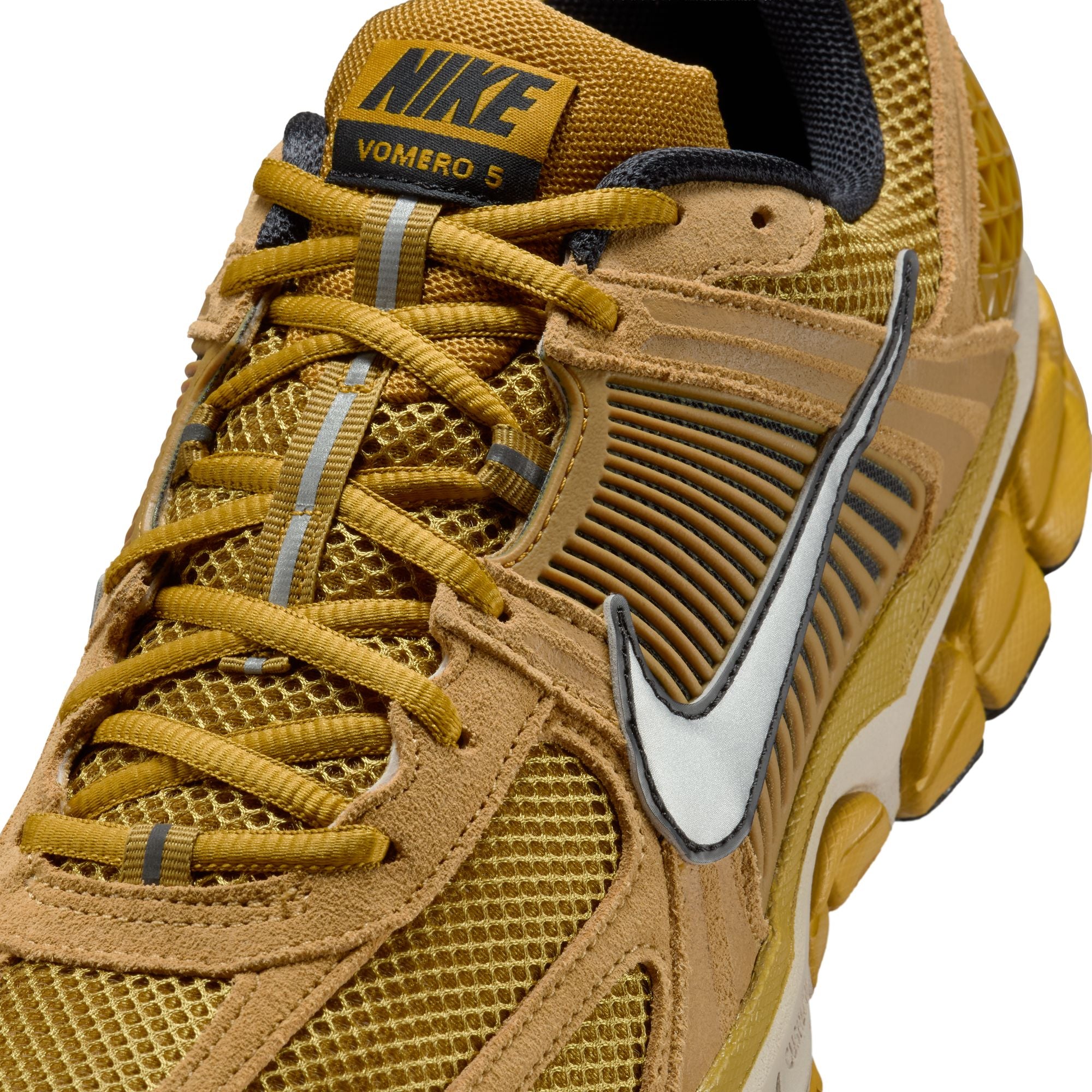 MENS NIKE ZOOM VOMERO 5 (OCHRE)