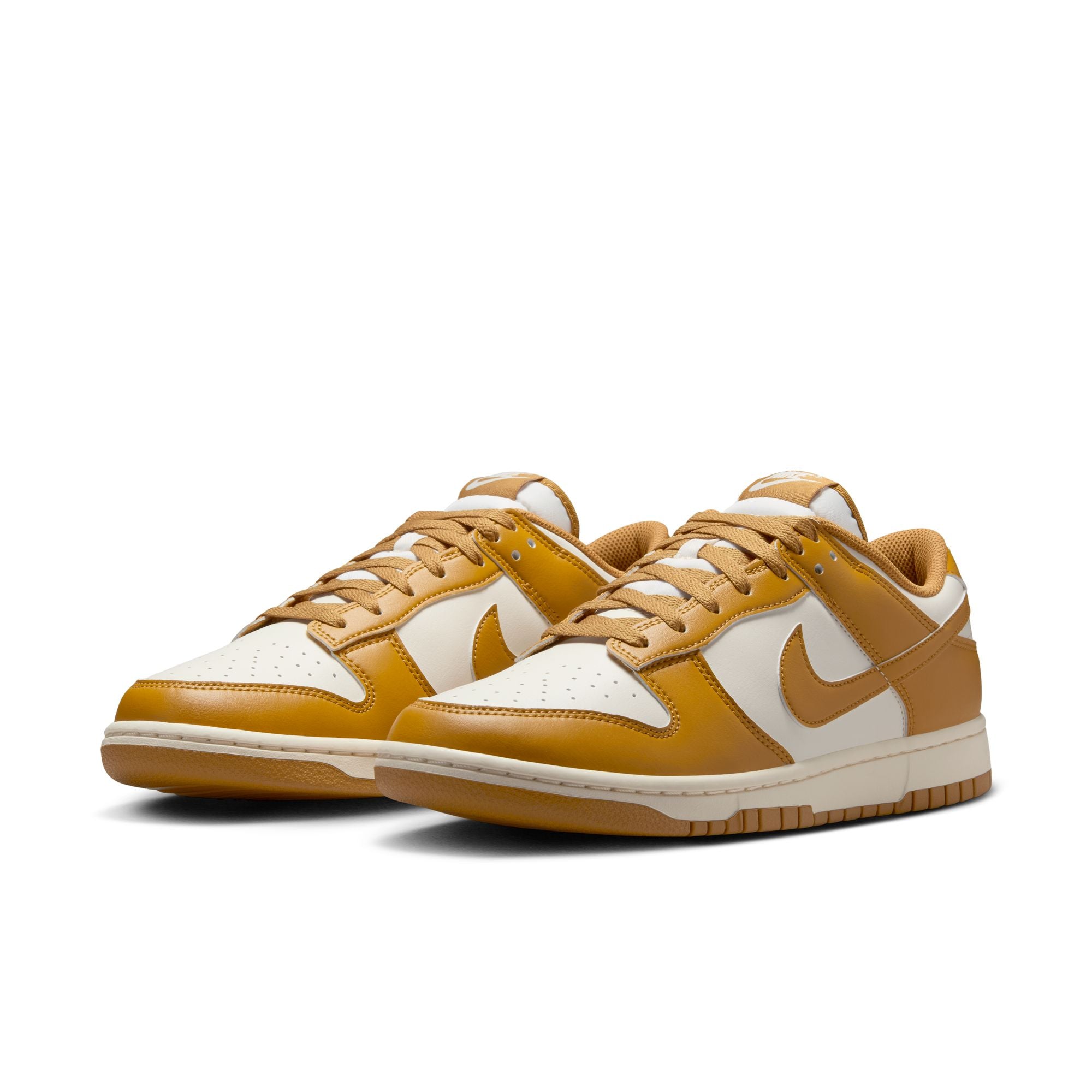 MENS NIKE DUNK LOW RETRO (PALE IVORY/WHEAT)