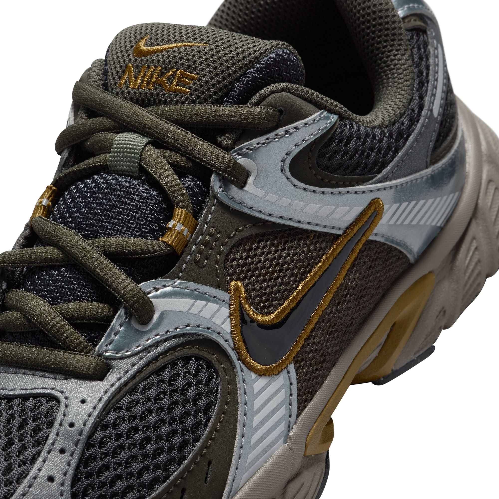 KIDS NIKE V5 RNR GS (OLIVE FLAK/BLACK/SEQUOIA/SMOKE GREY)