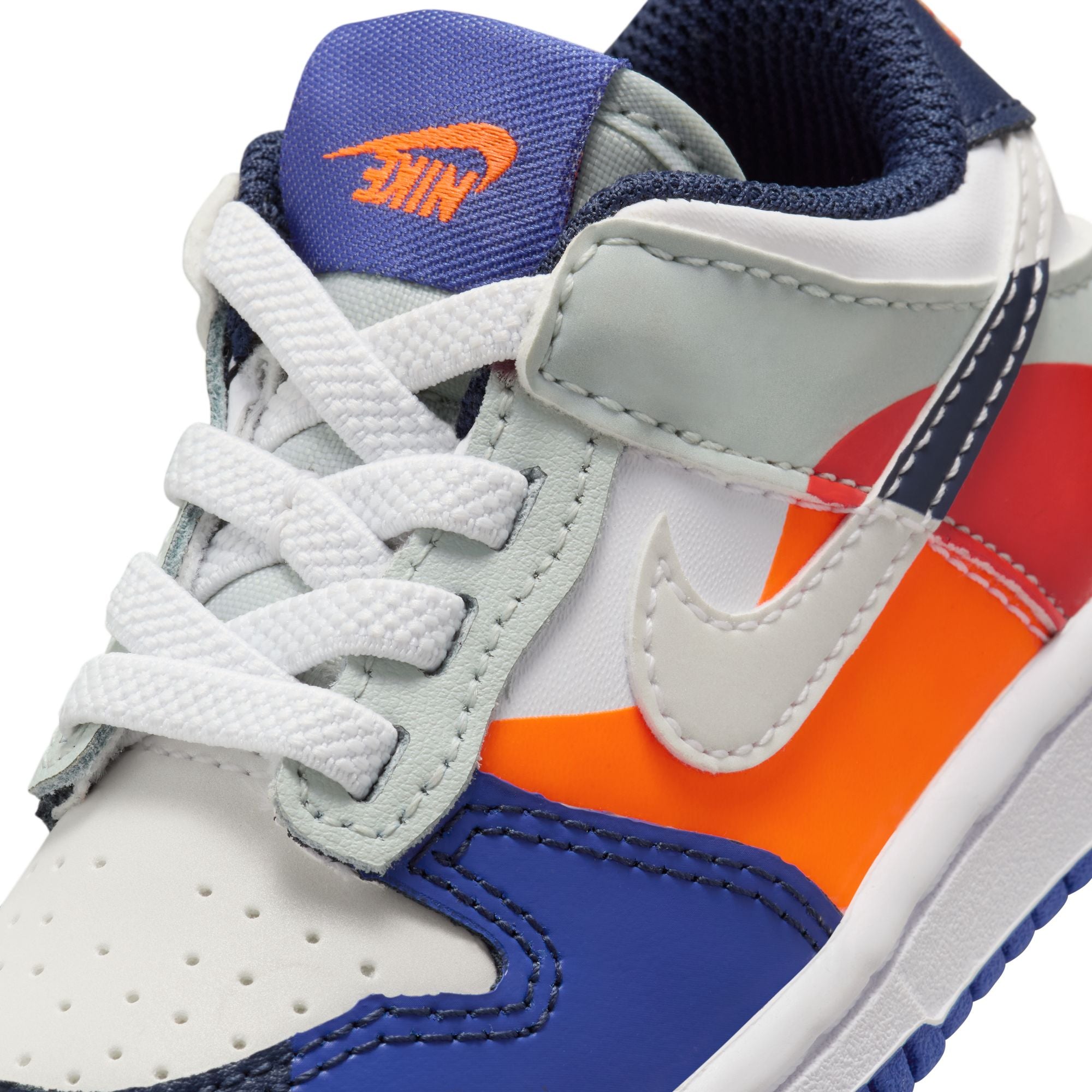 KIDS NIKE DUNK LOW SE TD (WHITE/LIGHT SILVER/MIDNIGHT NAVY)