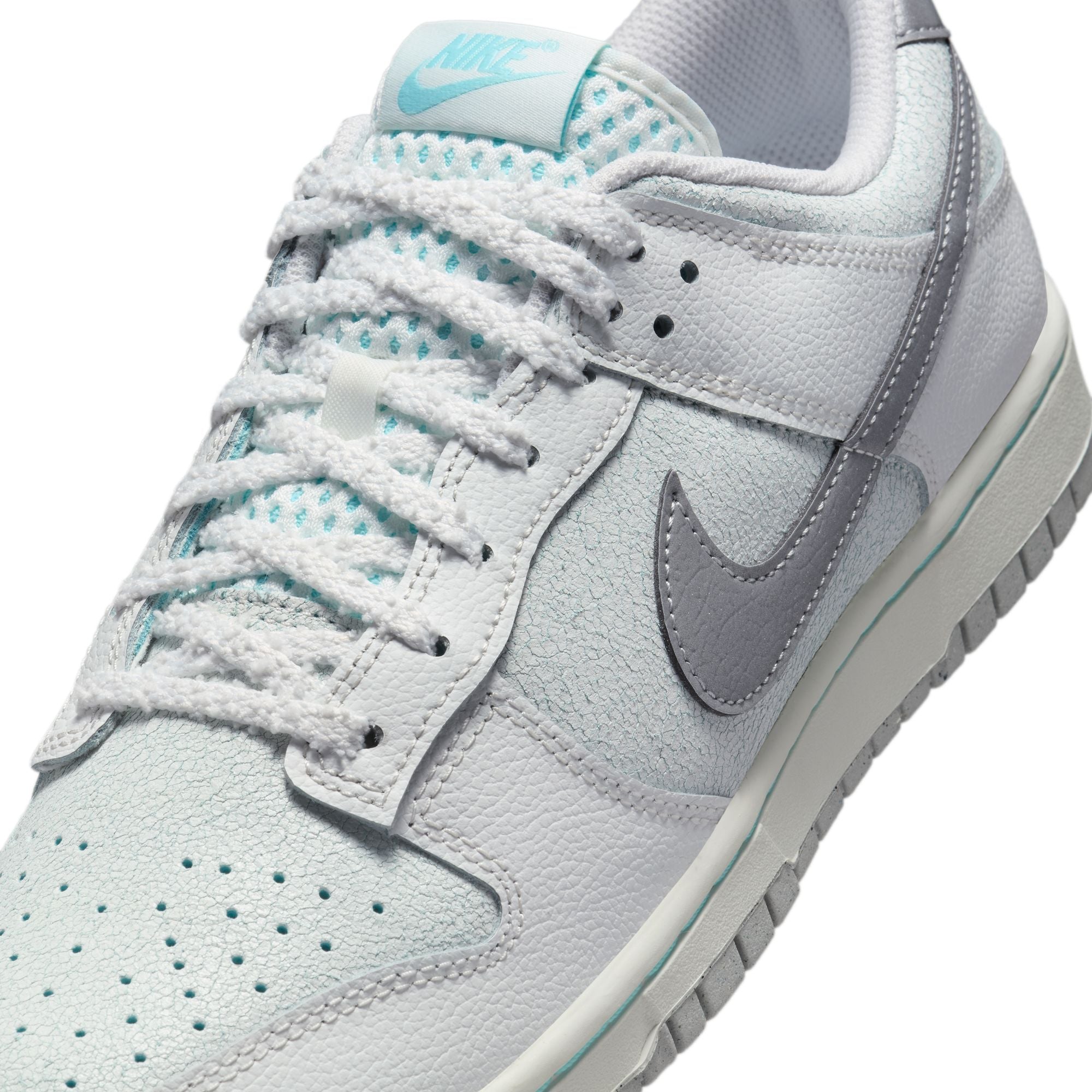 MENS NIKE DUNK LOW RETRO SE (WINTER STORM)