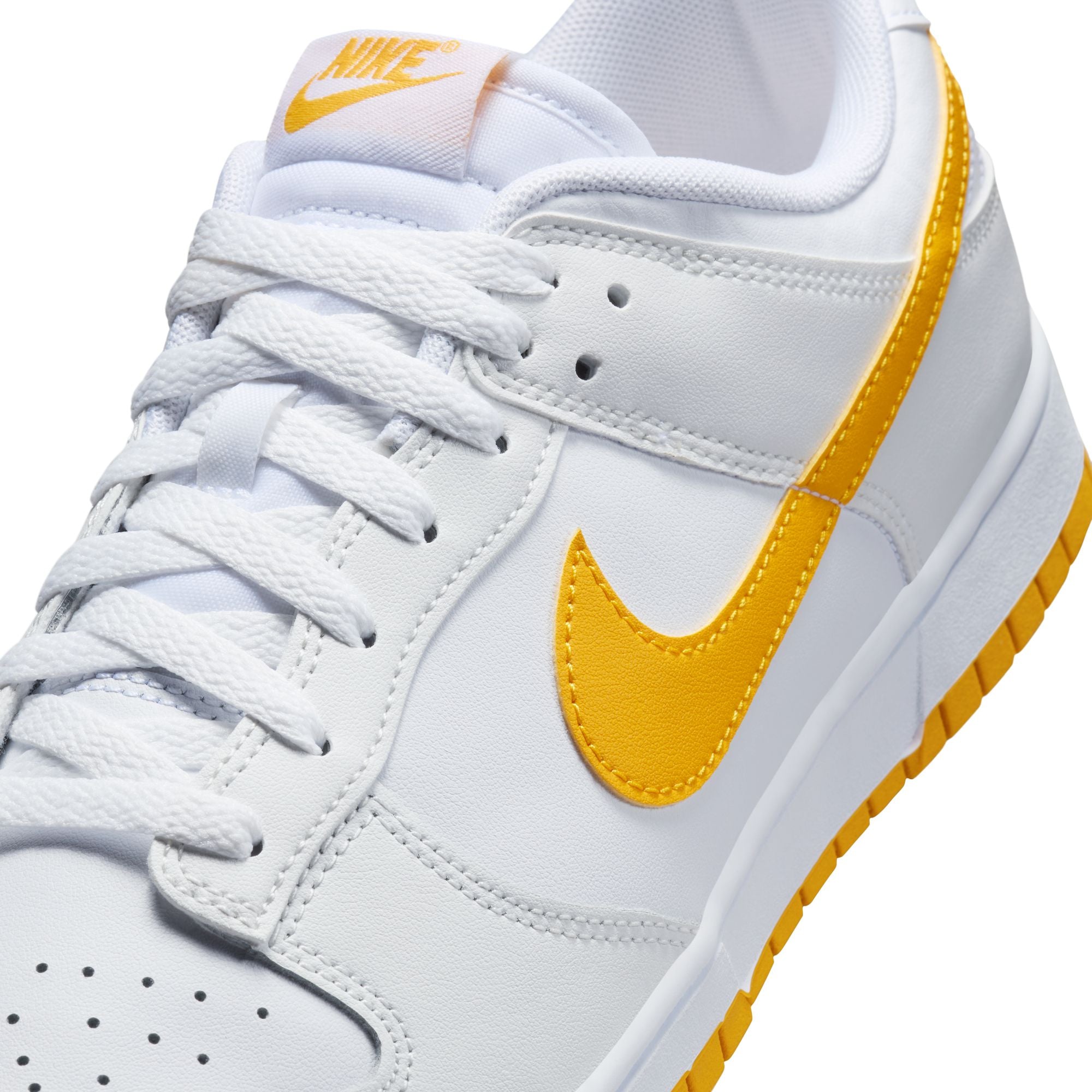 MENS NIKE DUNK LOW (WHITE/UNIVERSITY GOLD)