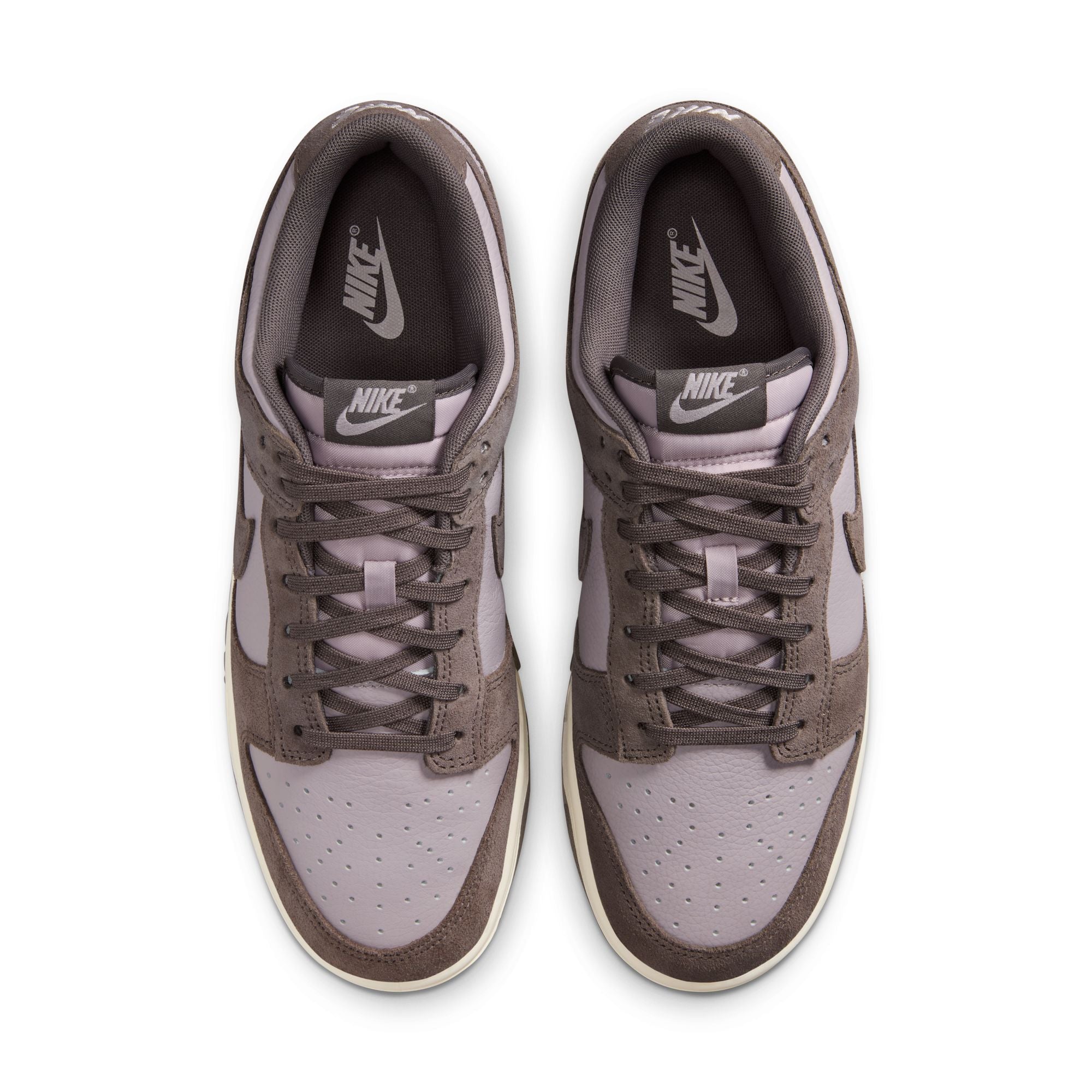 MENS NIKE DUNK LOW RETRO SE (PLATINUM VIOLET/CAVE STONE/PALE IVORY)