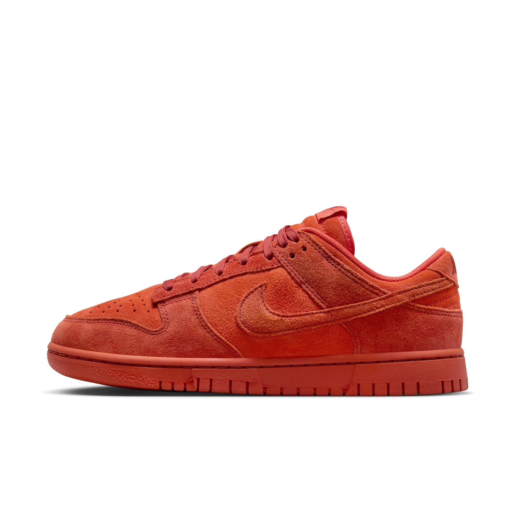 WOMENS NIKE DUNK LOW SE (PICANTE RED/DRAGON RED)