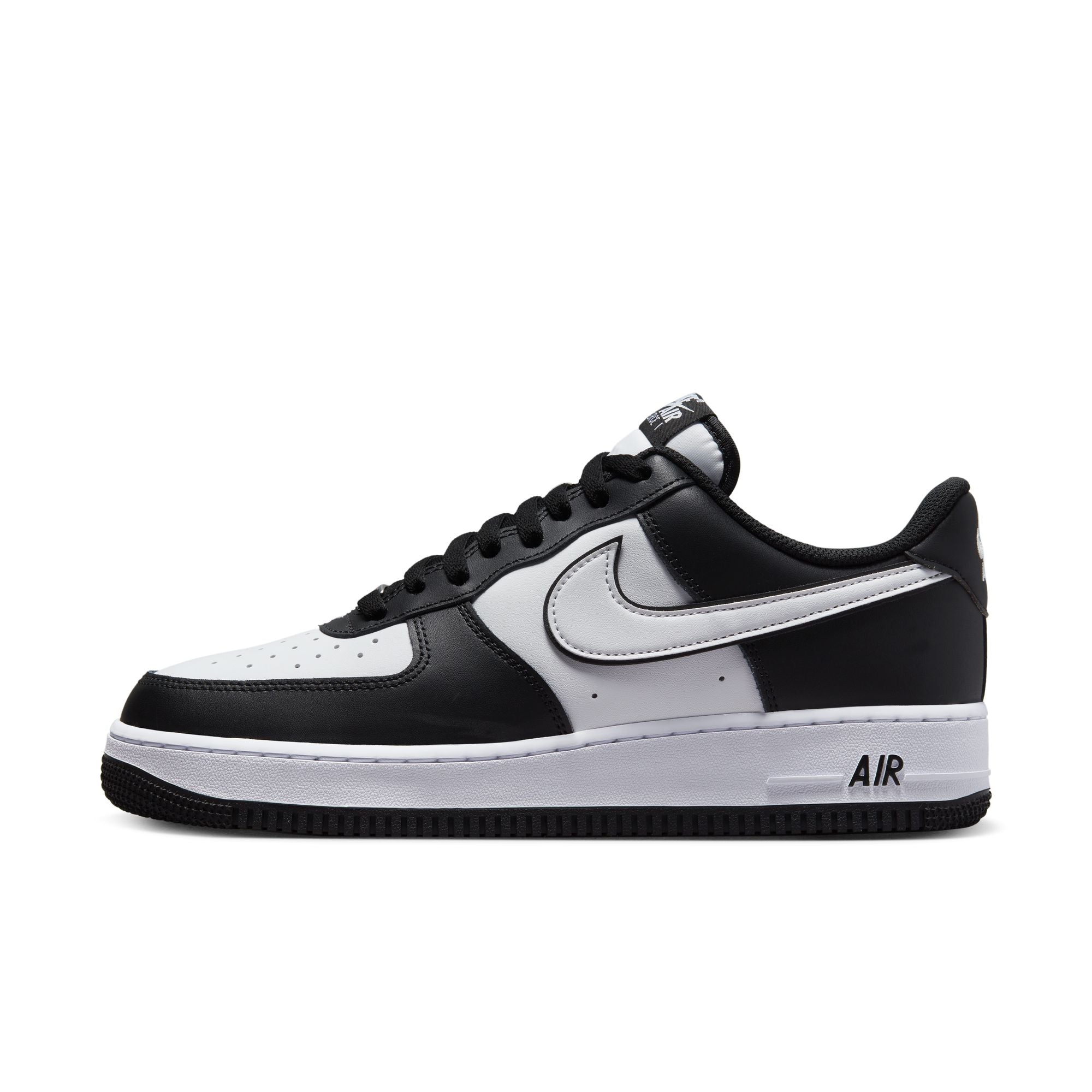 MENS NIKE AIR FORCE 1 '07 (BLACK/WHITE)