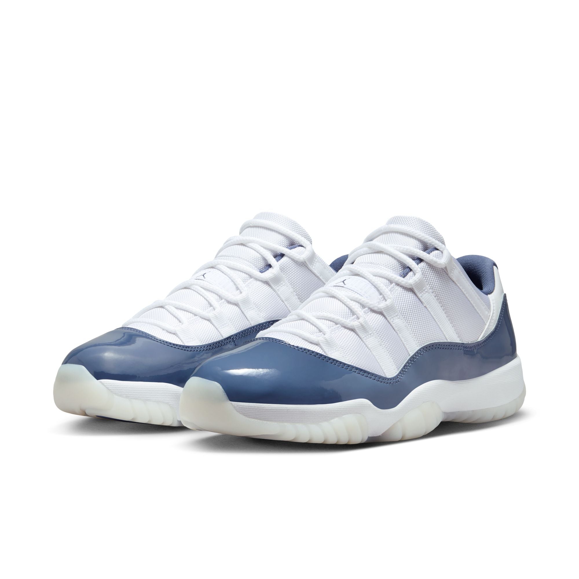 MEN'S AIR JORDAN 11 RETRO LOW (DIFFUSED BLUE)