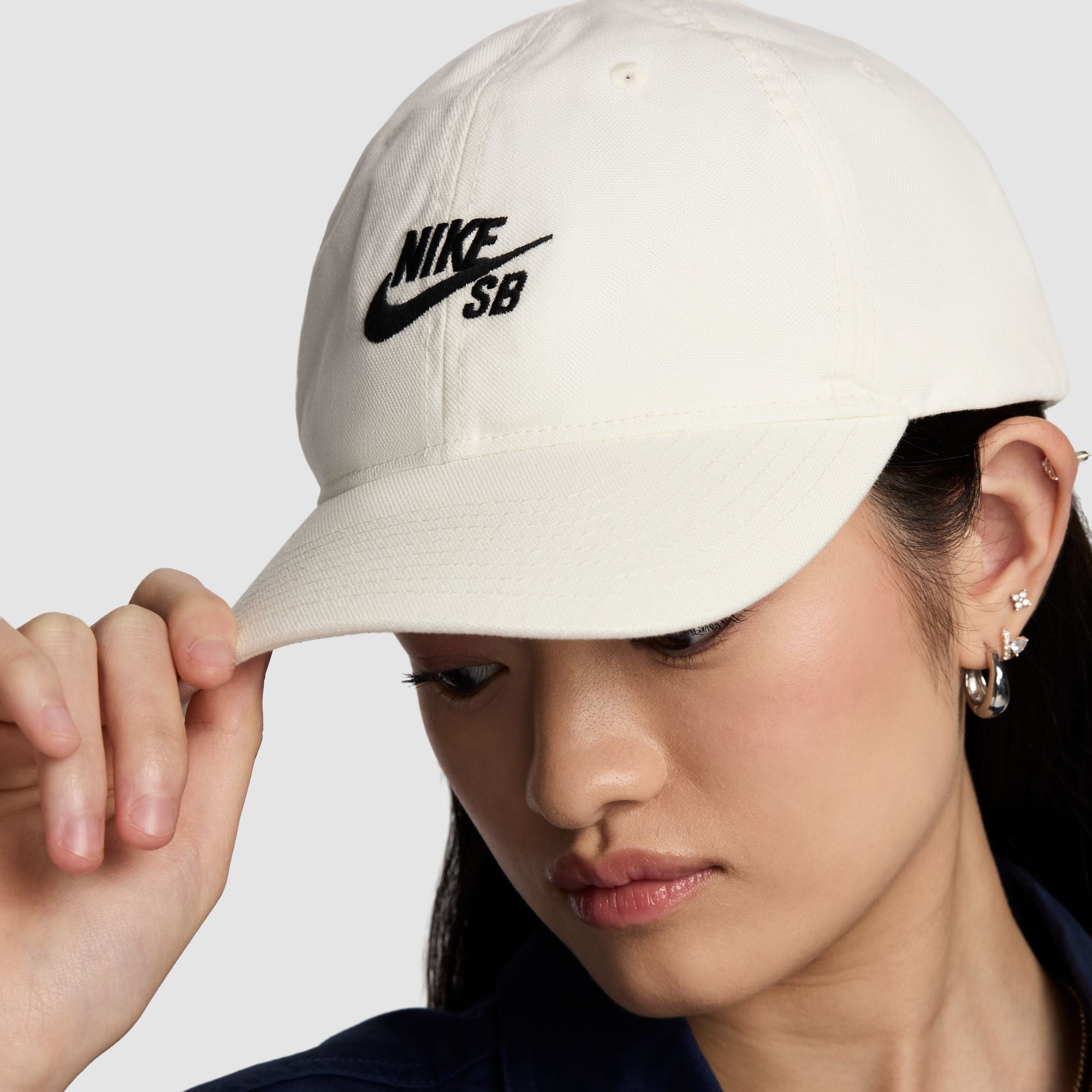 NIKE SB CLUB HAT (SAIL/BLACK)