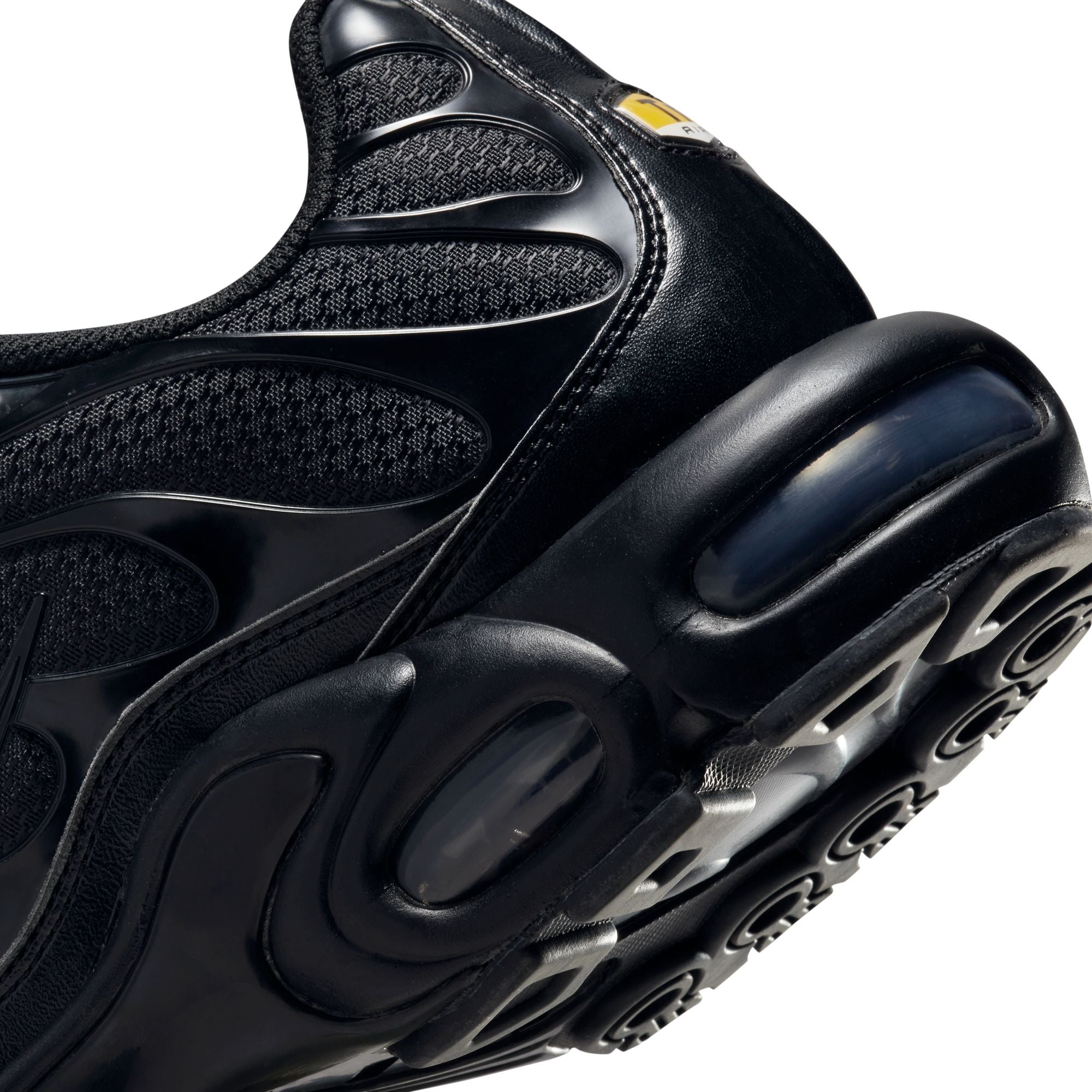 MENS NIKE AIR MAX PLUS (BLACK)