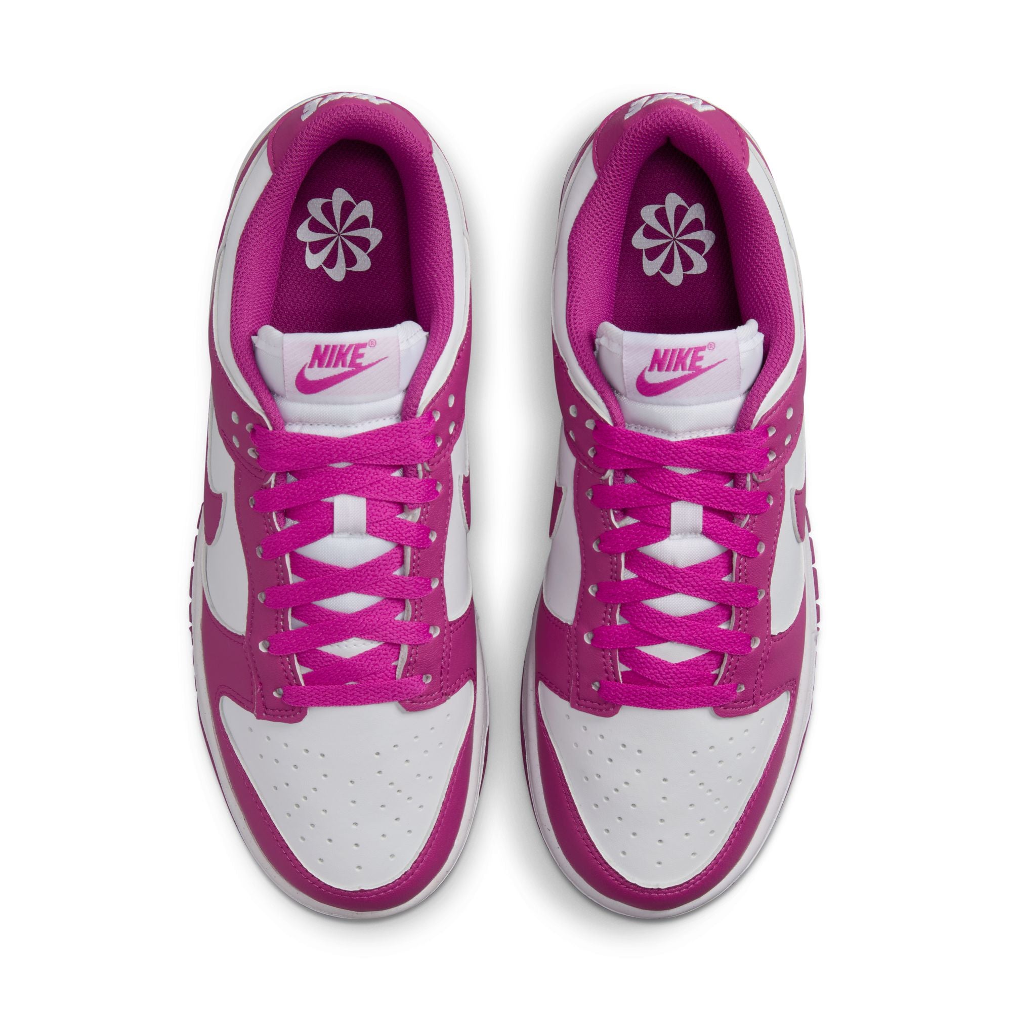 WOMENS NIKE DUNK LOW NEXT NATURE (WHITE/HOT FUCHSIA)