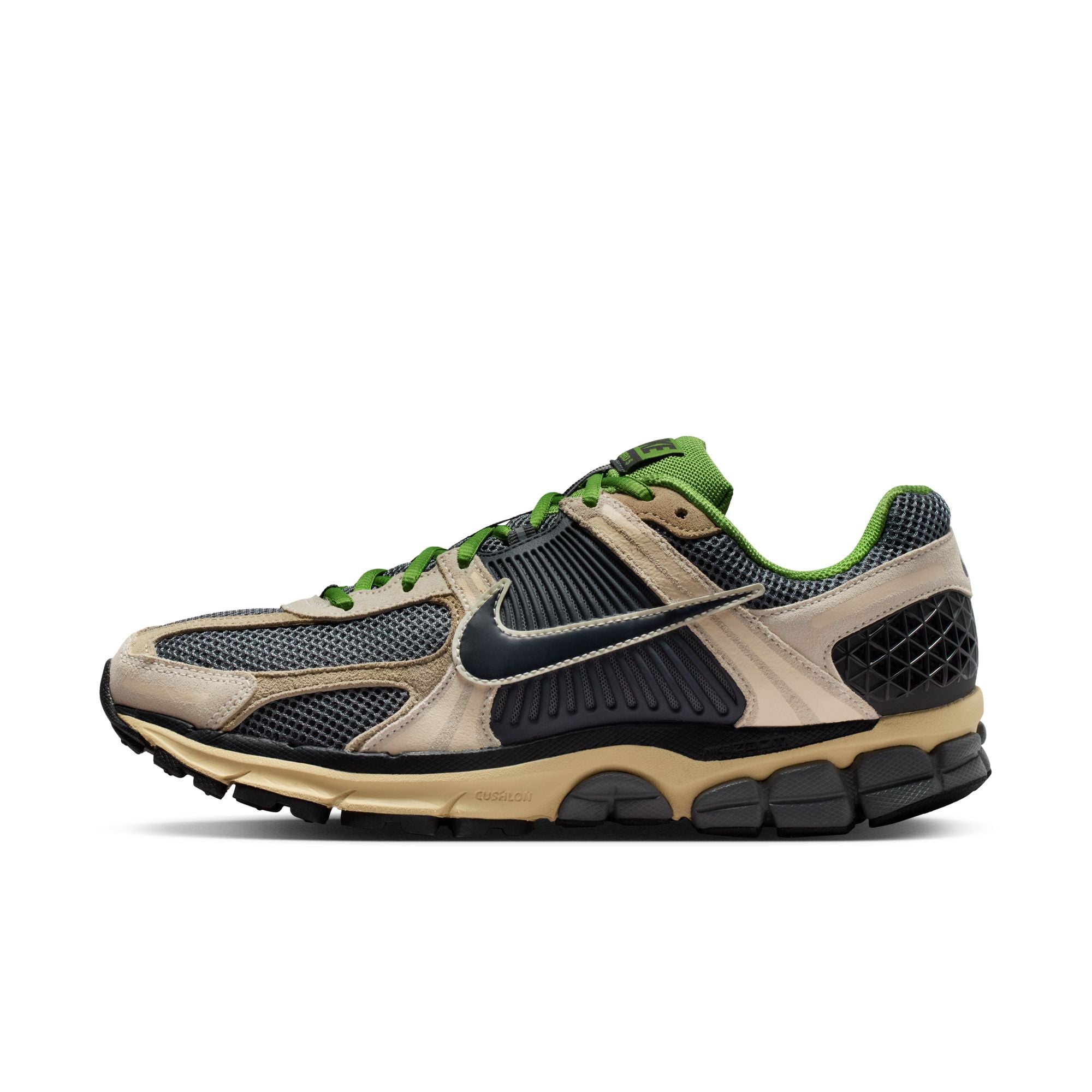 MENS NIKE ZOOM VOMERO 5 (PALE IVORY/OFF NOIR/SMOKE GREY)