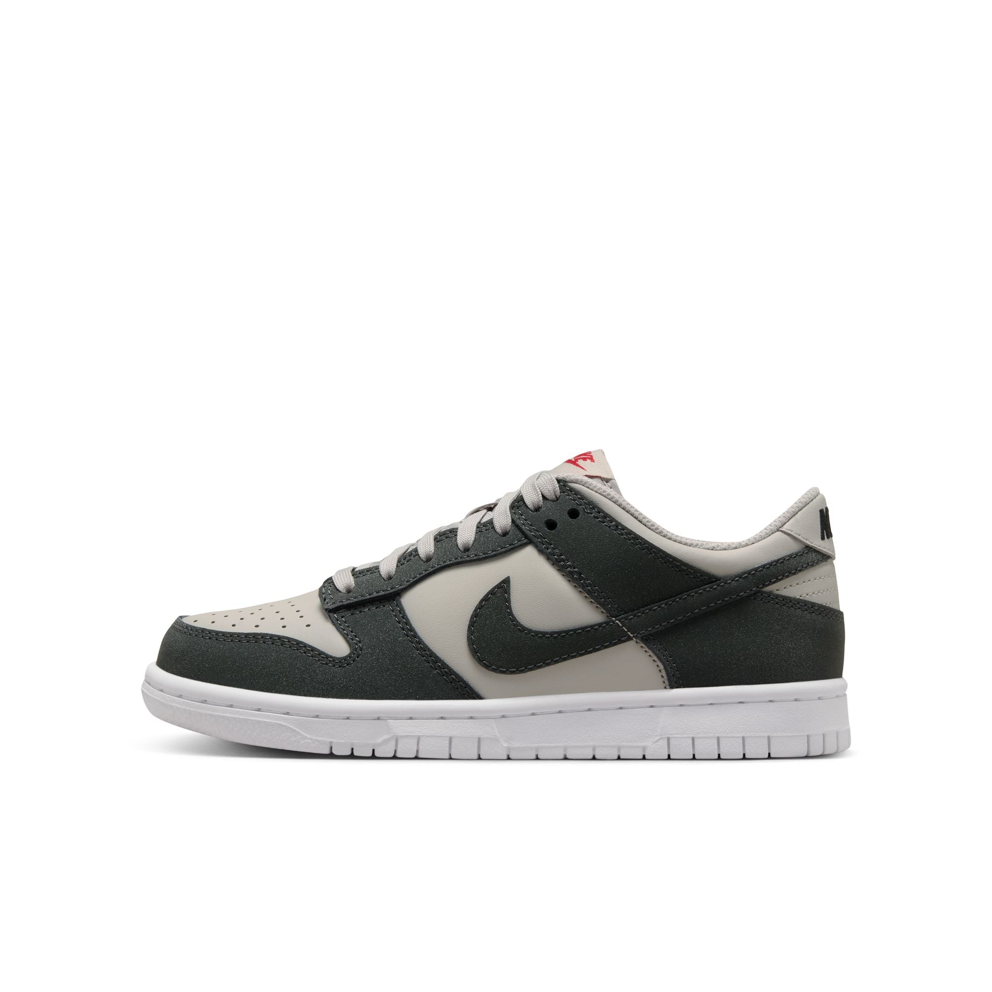 KIDS NIKE DUNK LOW HF GS (LT IRON ORE/ANTHRACITE/WHITE/GYM RED)