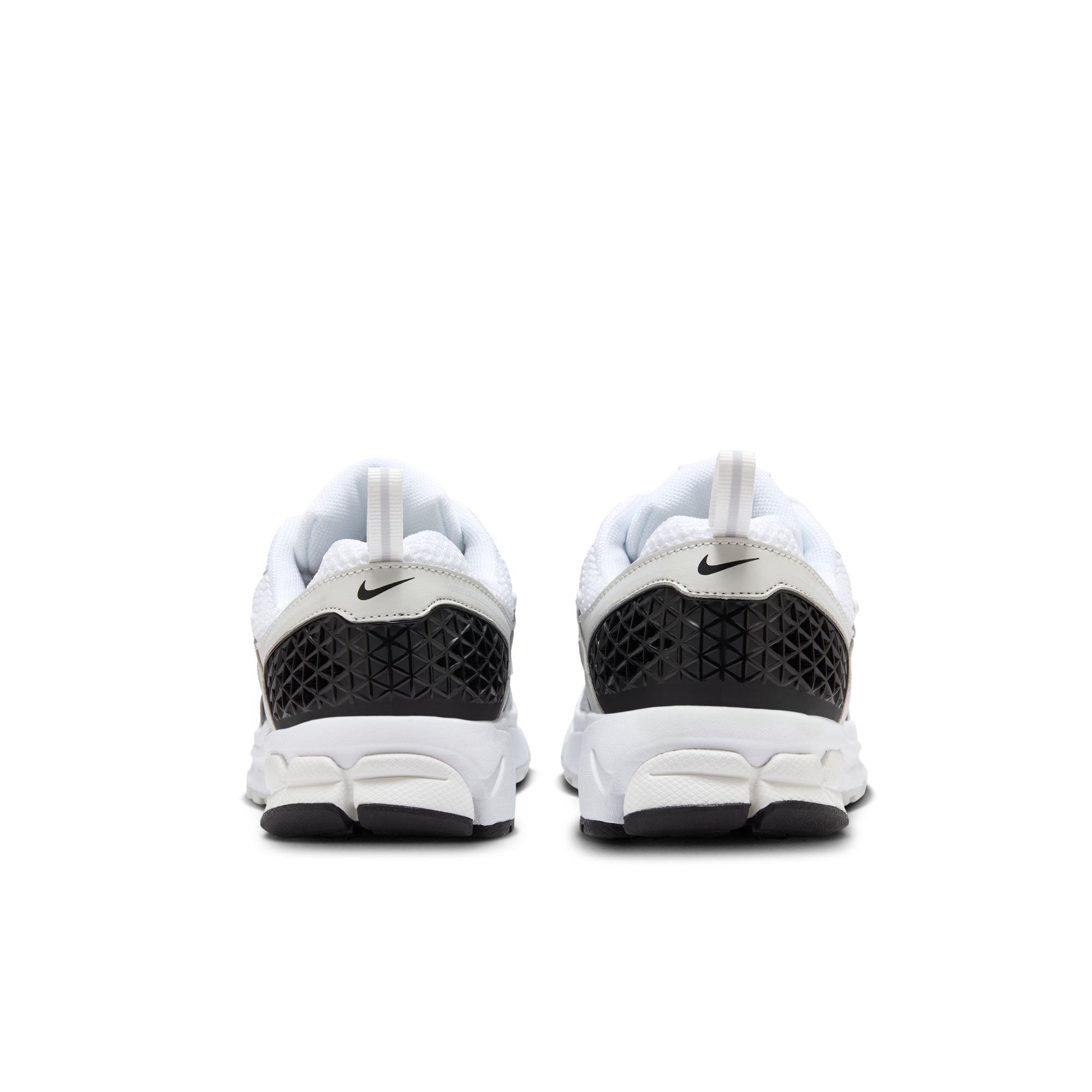 KIDS NIKE VOMERO GS (WHITE/BLACK/PLATINUM TINT)