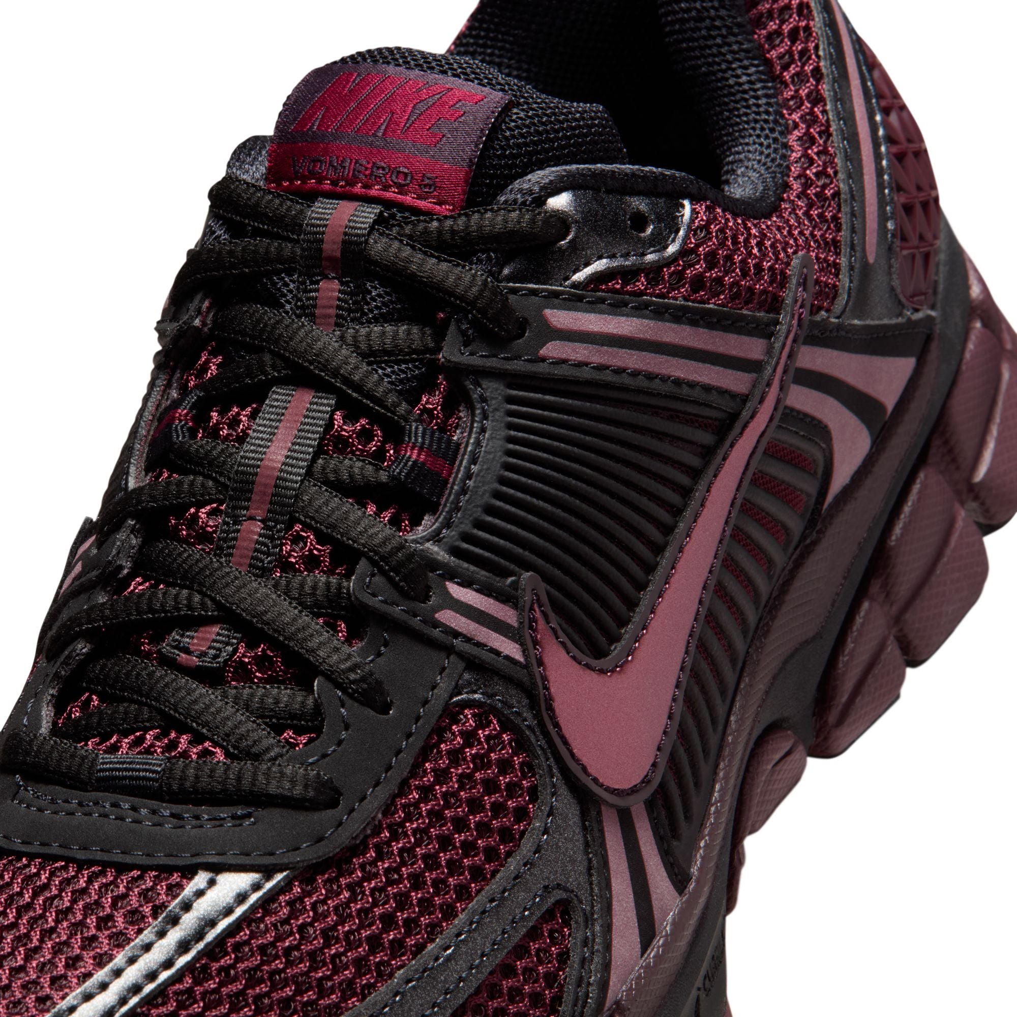 WOMENS NIKE ZOOM VOMERO 5 (BLACK/DARK TEAM RED/BURGUNDY CRUSH)