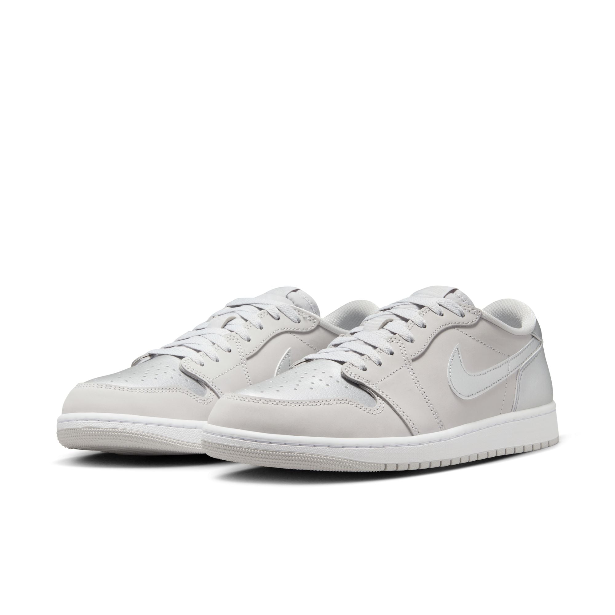 MENS AIR JORDAN 1 RETRO LOW OG (METALLIC SILVER)