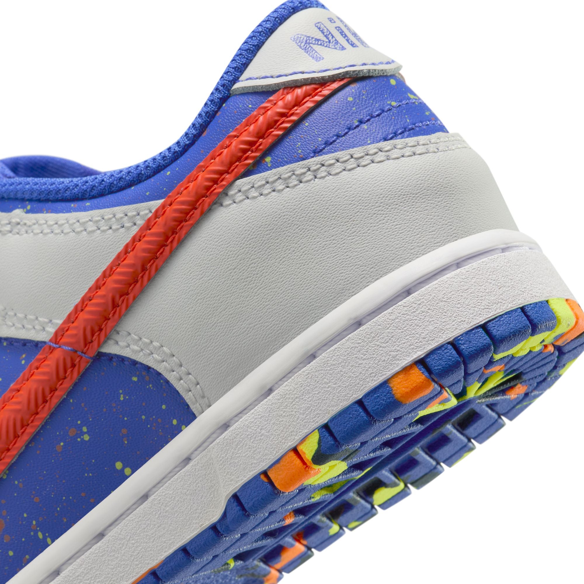 KIDS NIKE DUNK LOW BP (PHOTON DUST/TOTAL ORANGE/ASTRONOMY BLUE)