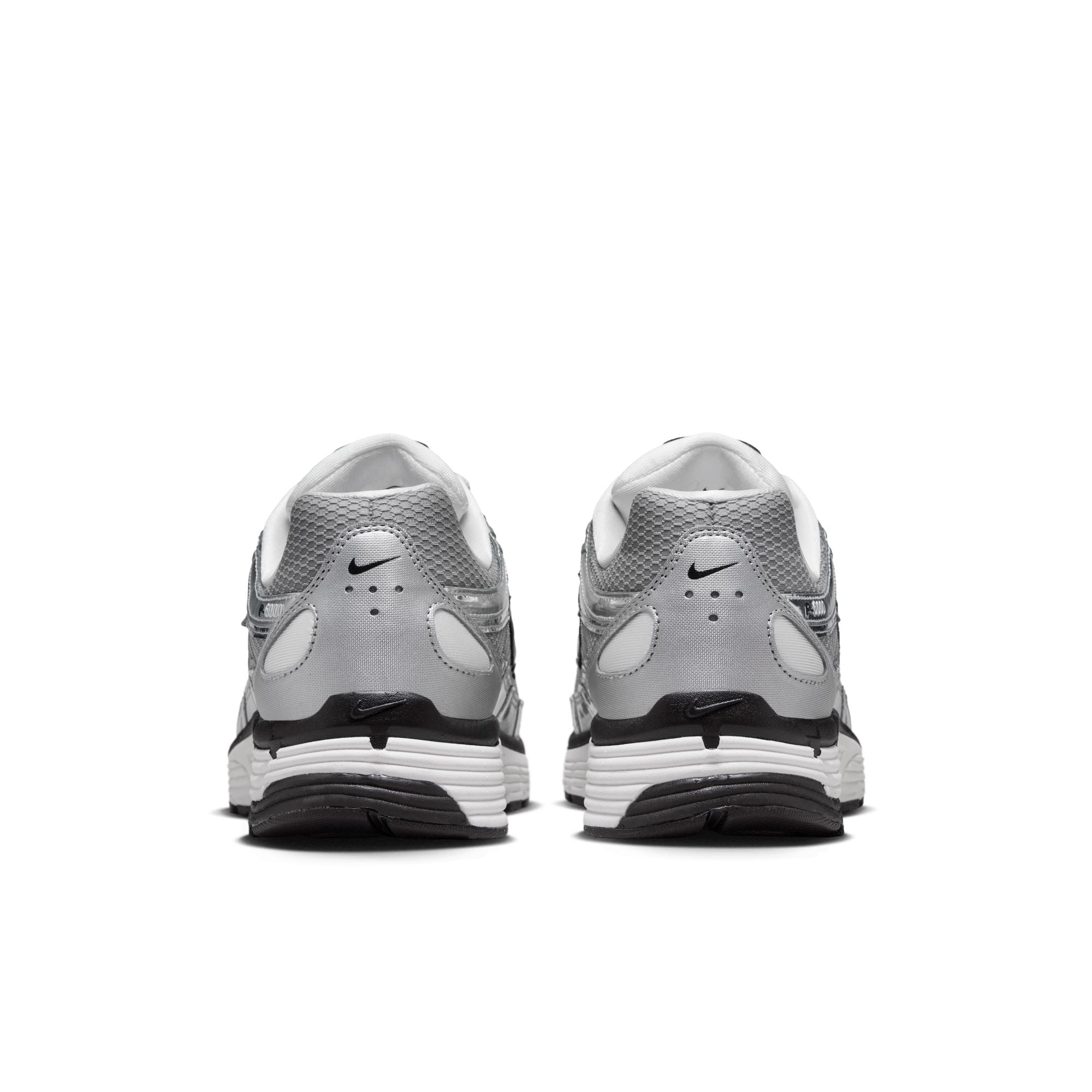 MENS NIKE P-6000 (METALLIC SILVER)