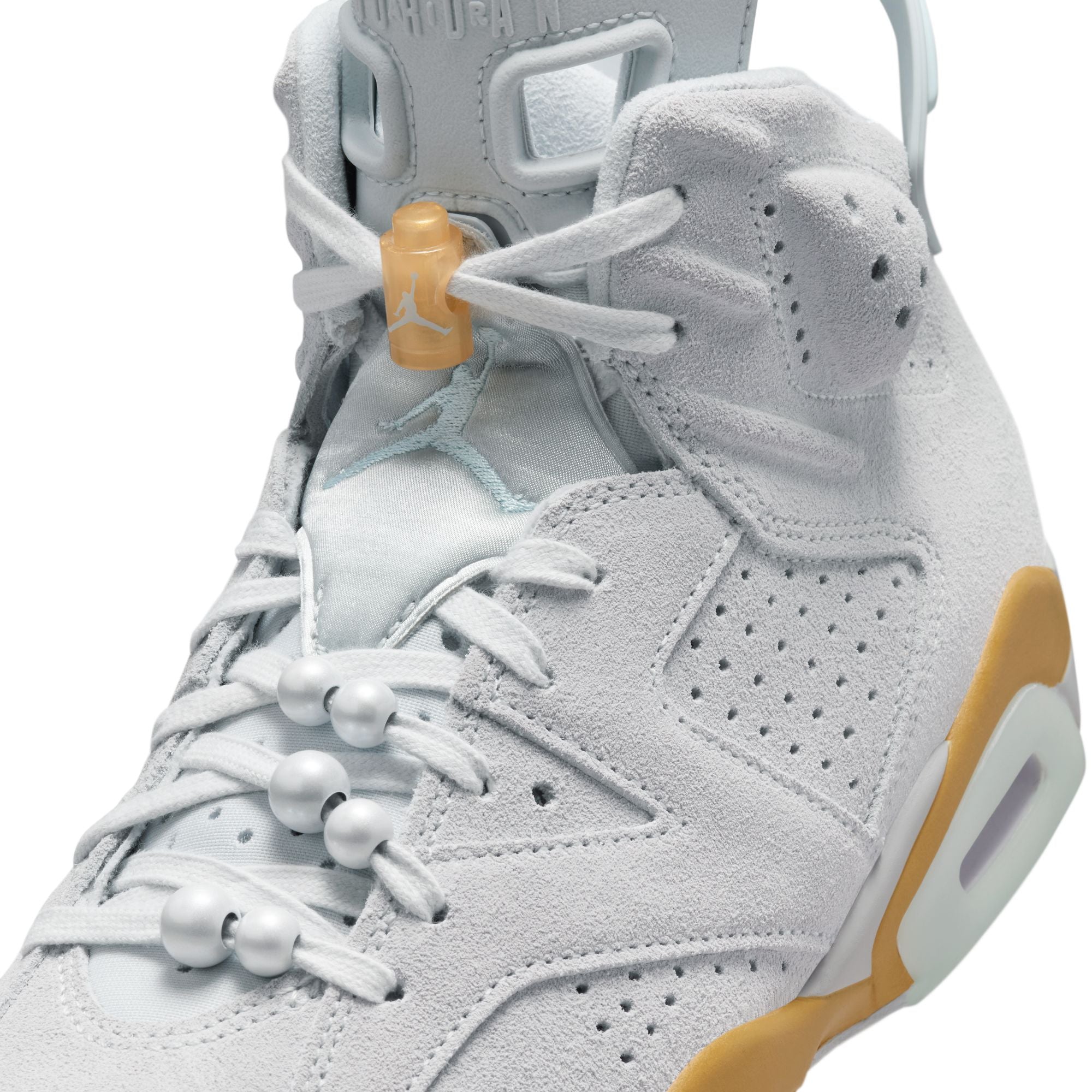 WOMENS AIR JORDAN 6 RETRO (PEARL)