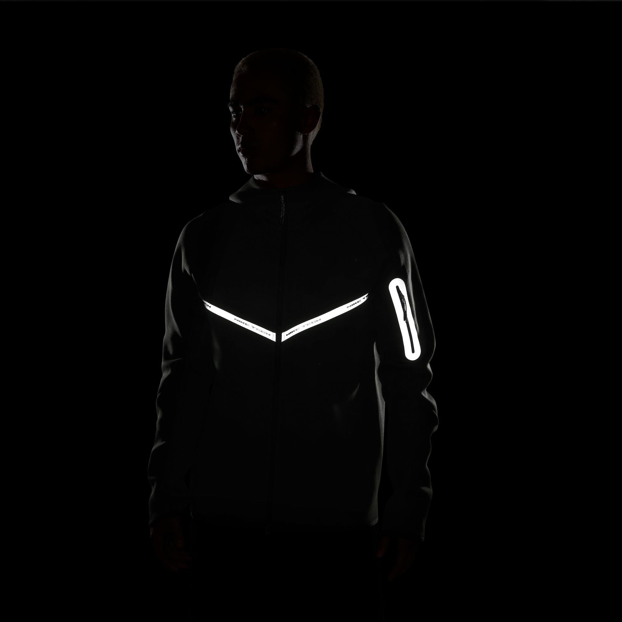 MENS NIKE TECH FLEECE FULL-ZIP WINDRUNNER WARMUP WITH REFLECTIVE ACCENTS (SEQUOIA/BLACK)