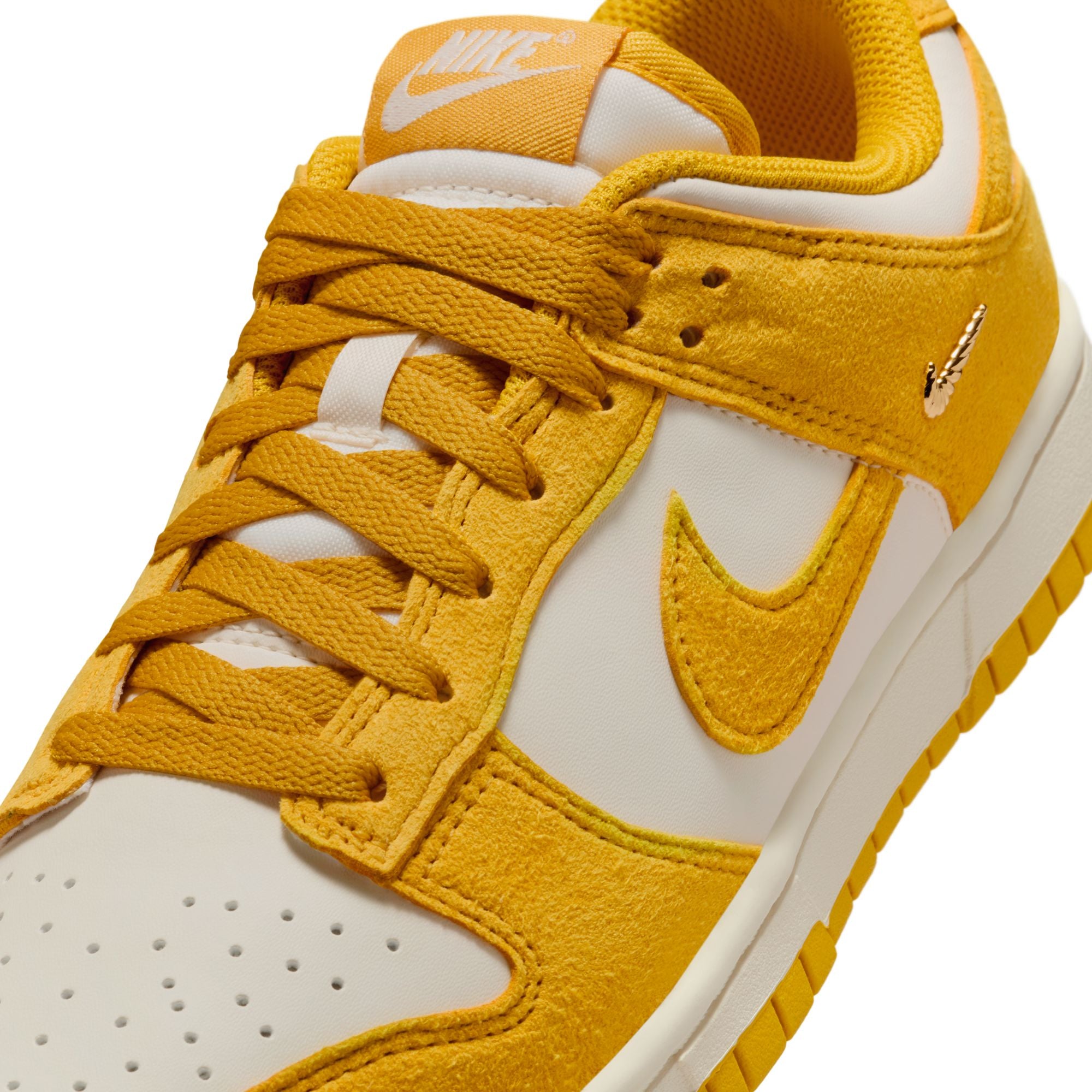 WOMENS NIKE DUNK LOW (PALE IVORY/DARK SULFUR/SAIL)