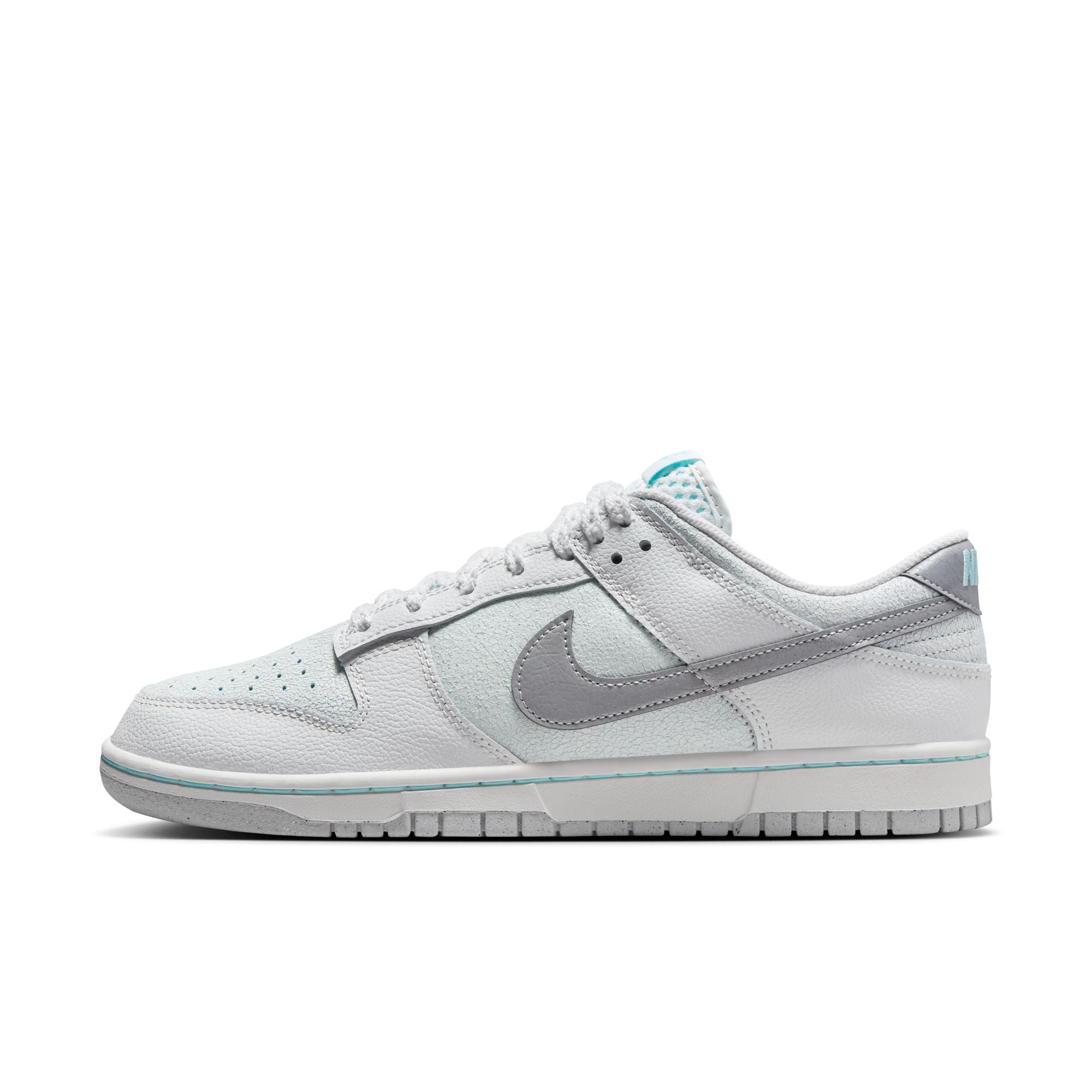 MENS NIKE DUNK LOW RETRO SE (WINTER STORM)