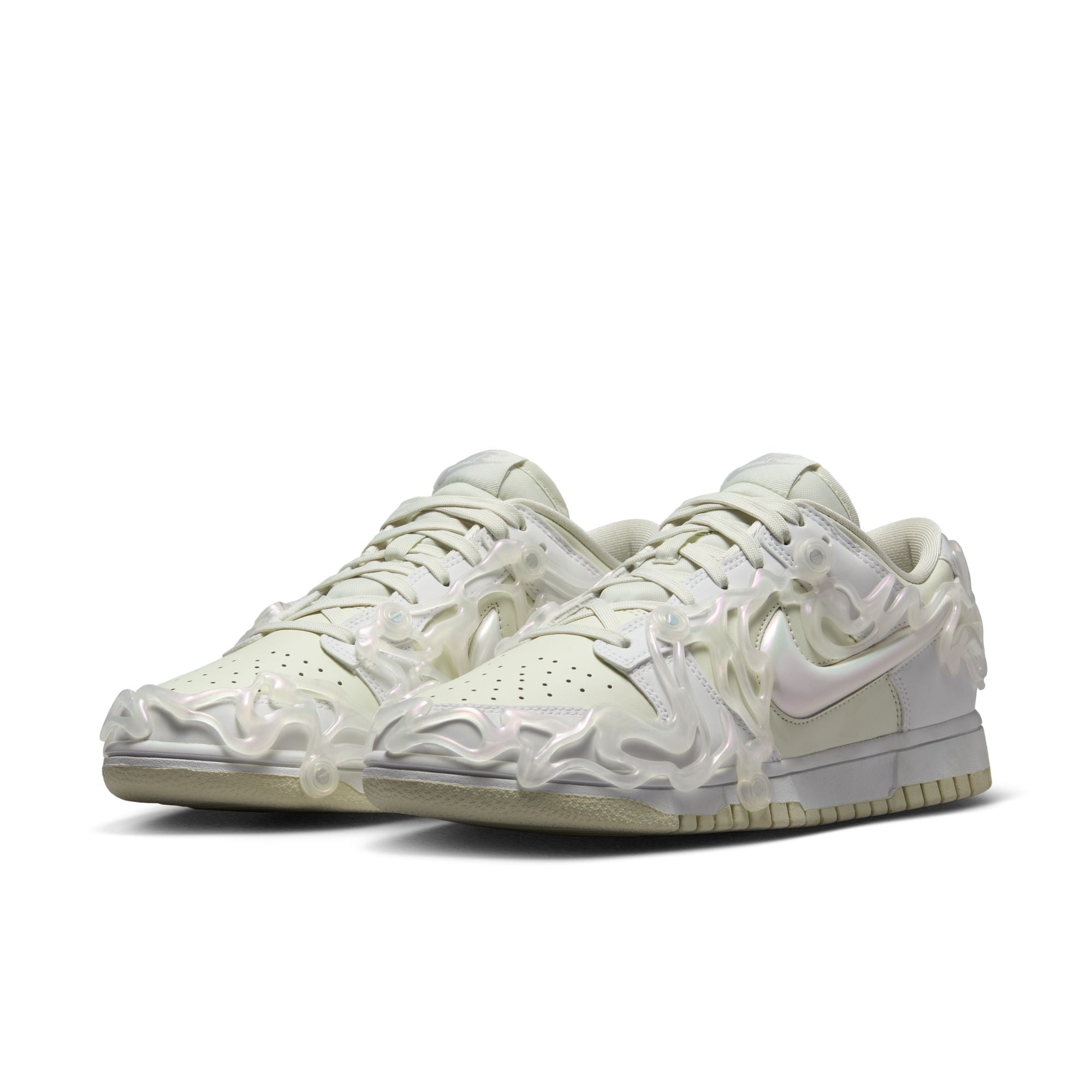 WOMENS NIKE DUNK LOW LX (SEA GLASS)