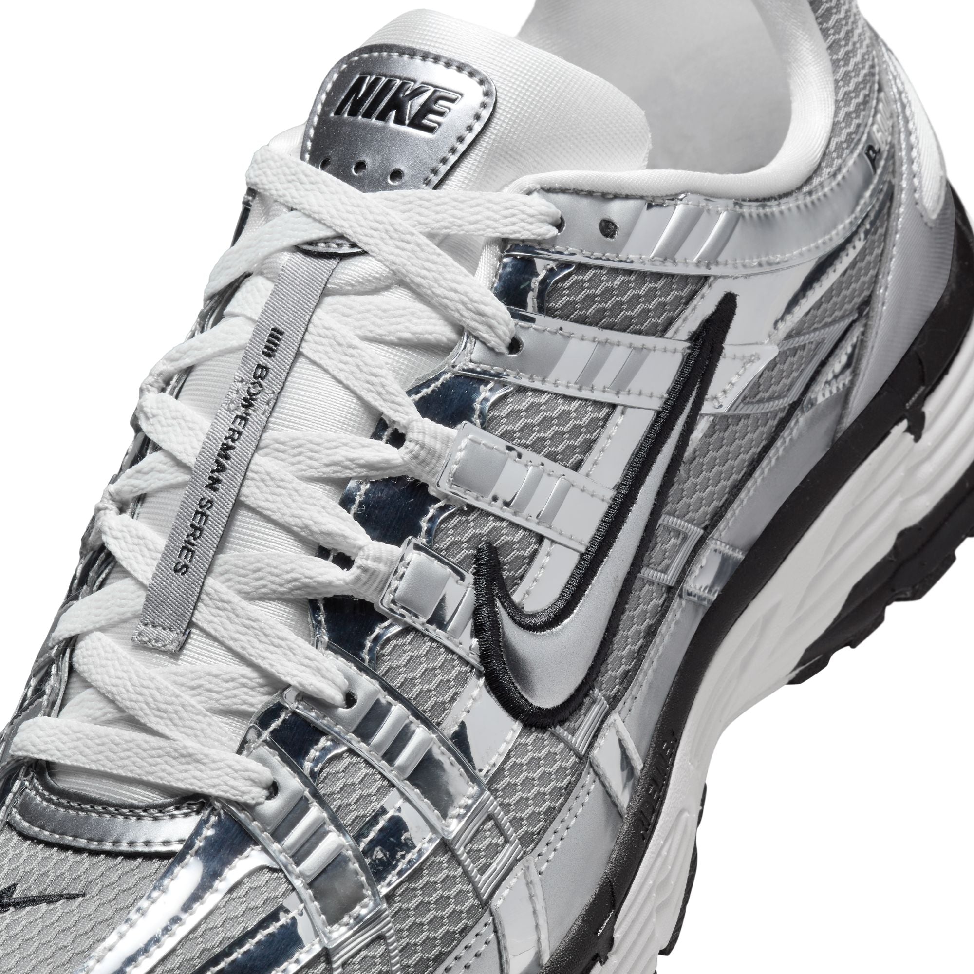 MENS NIKE P-6000 (METALLIC SILVER)