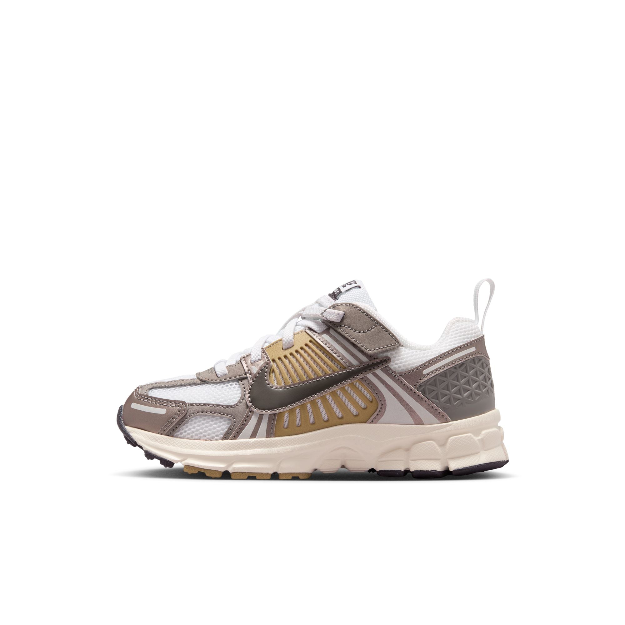 KIDS NIKE VOMERO 5 PS (MTLC PEWTER/MEDIUM ASH/PARACHUTE BEIGE)
