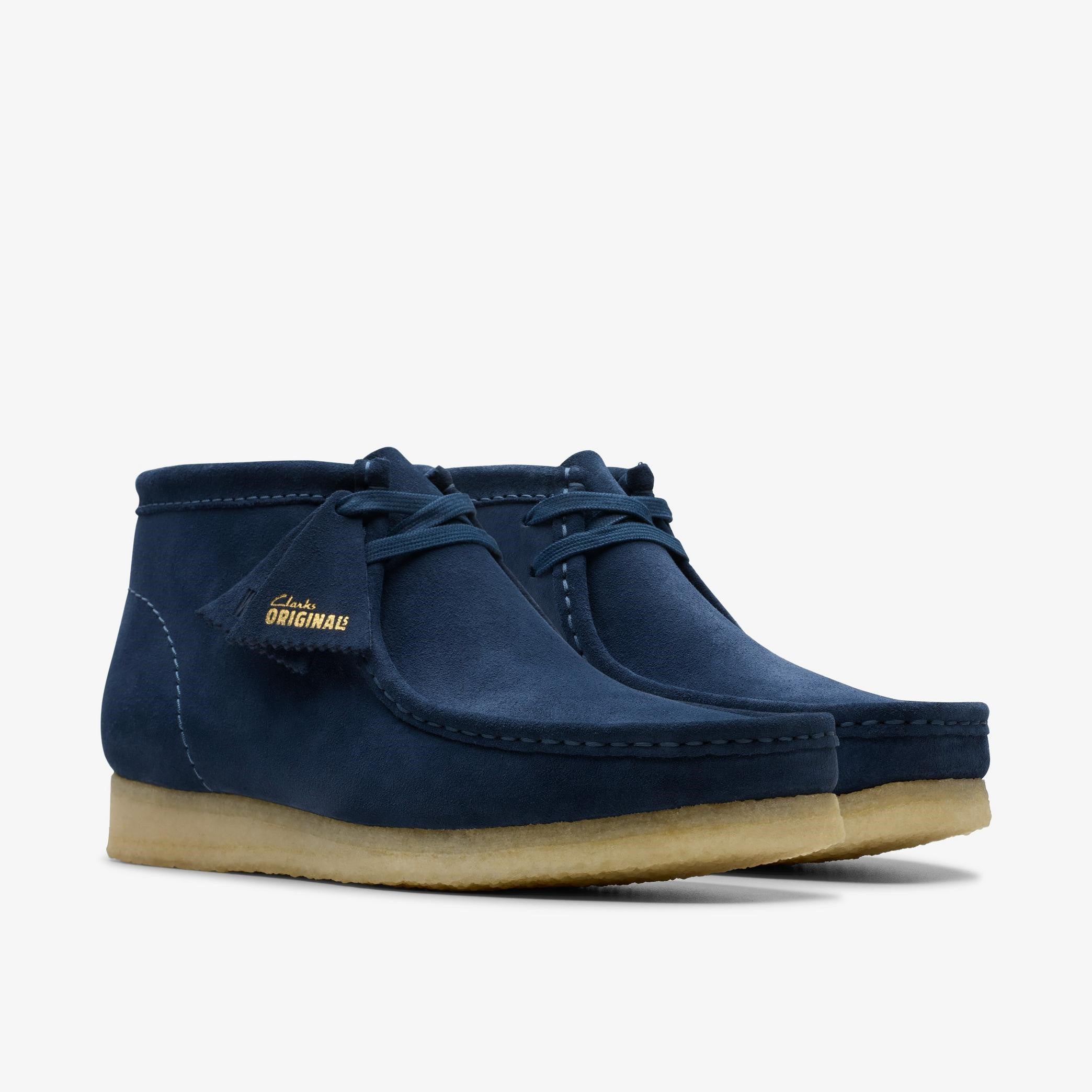 MENS CLARKS WALLABEE BOOT (INK SUEDE)