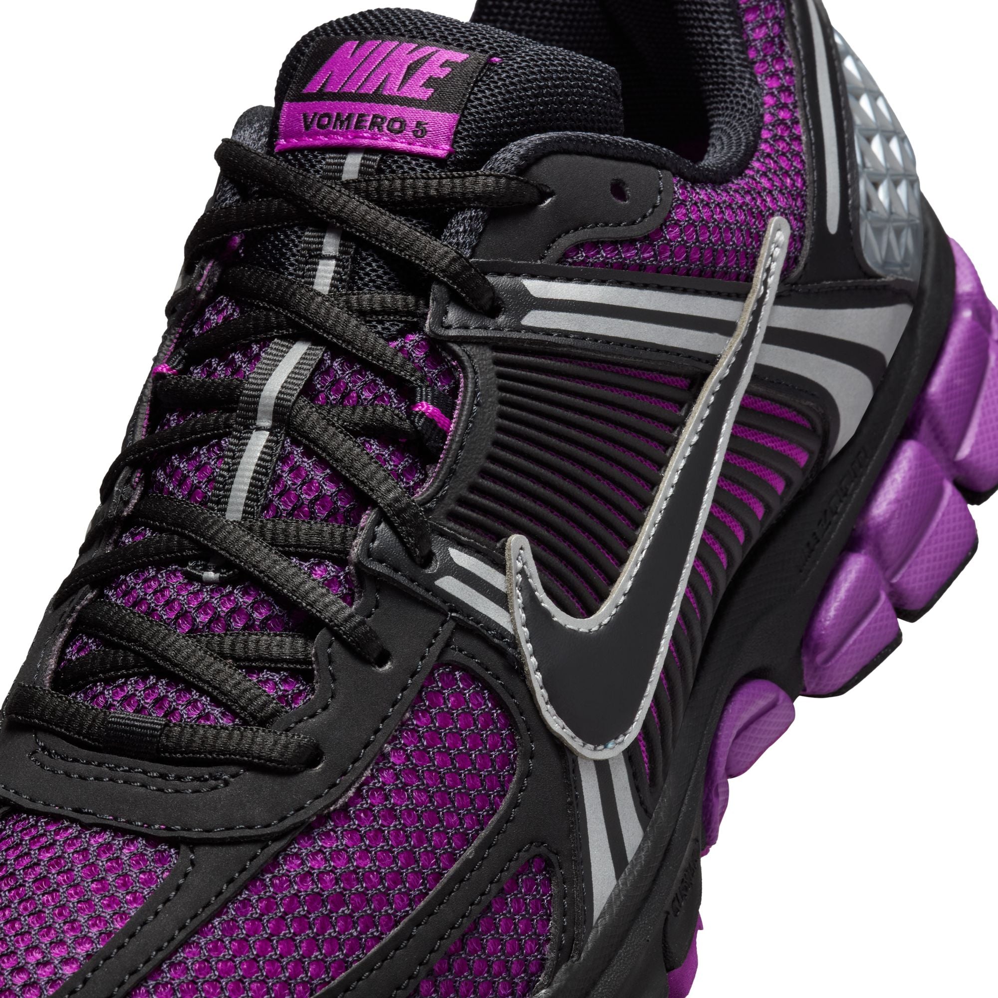 MENS NIKE ZOOM VOMERO 5 (VIVID PURPLE/BLACK/METALLIC SILVER)