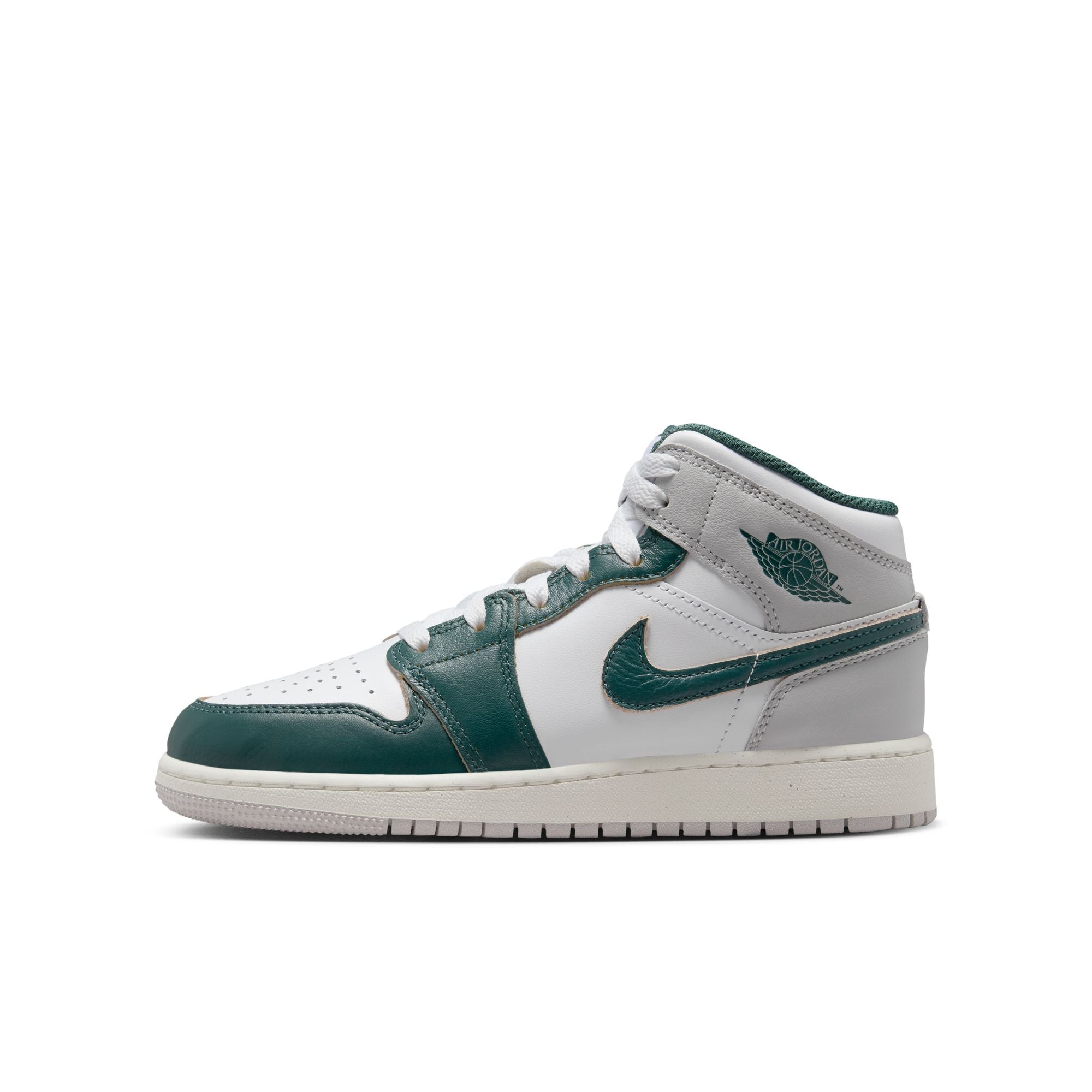 KIDS AIR JORDAN 1 MID SE GS (WHITE/OXIDIZED GREEN/SAIL)