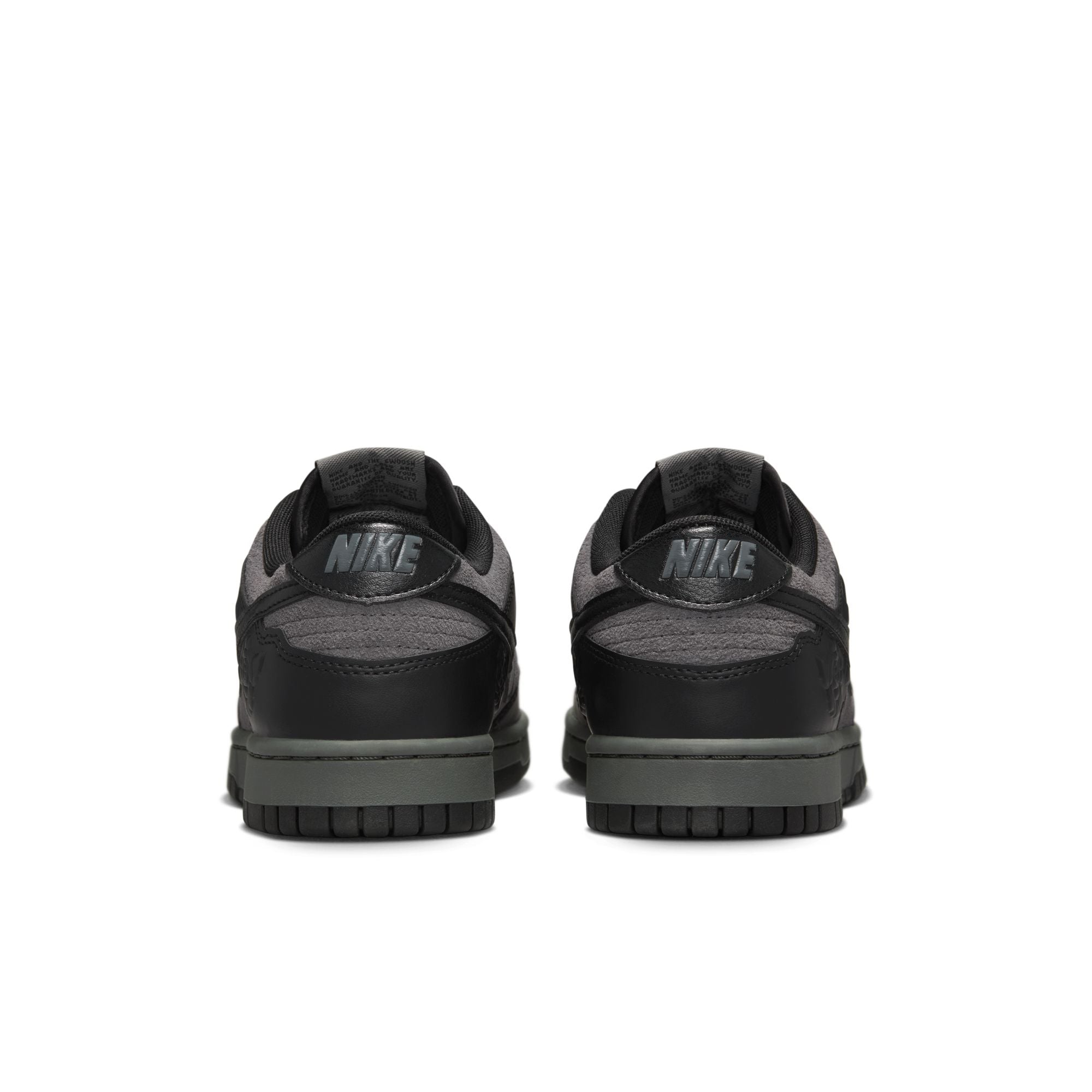 WOMENS NIKE DUNK LOW (BLACK ROSES)