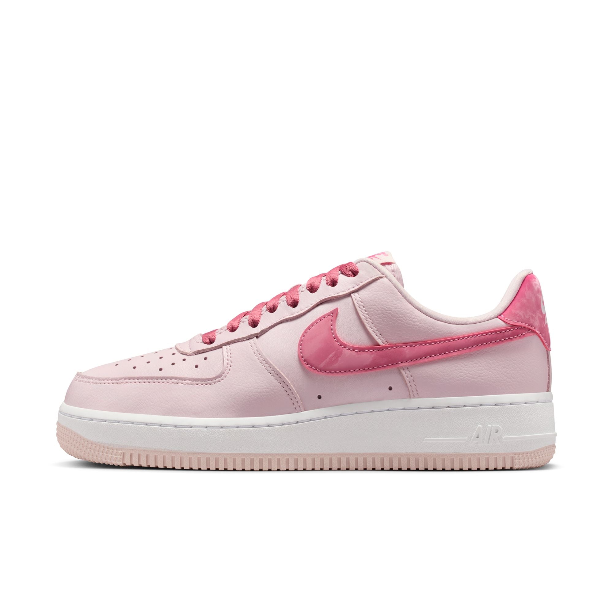 WOMENS NIKE AIR FORCE 1 '07 (VALENTINE'S DAY)