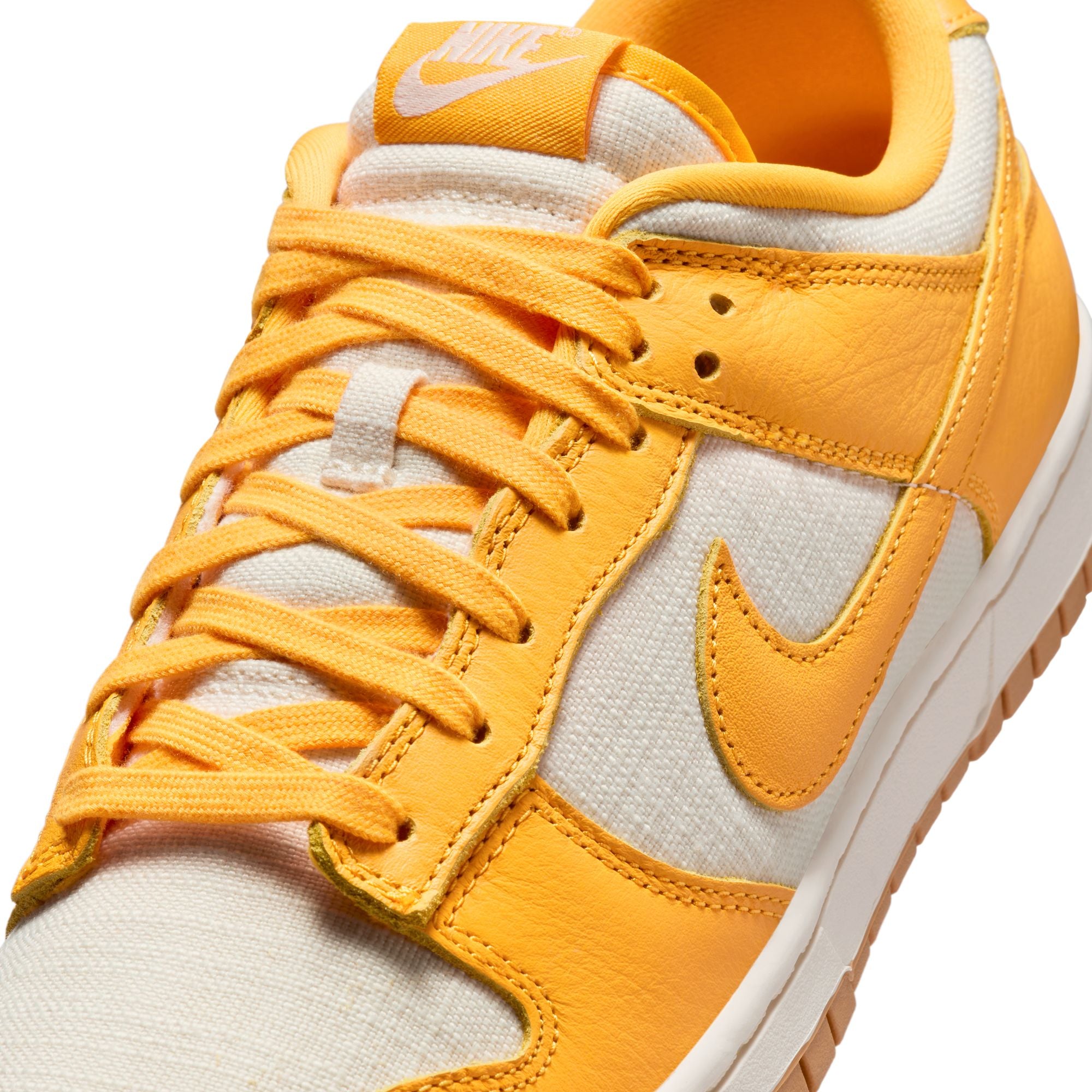 MENS NIKE DUNK LOW PREMIUM (UNIVERSITY GOLD)