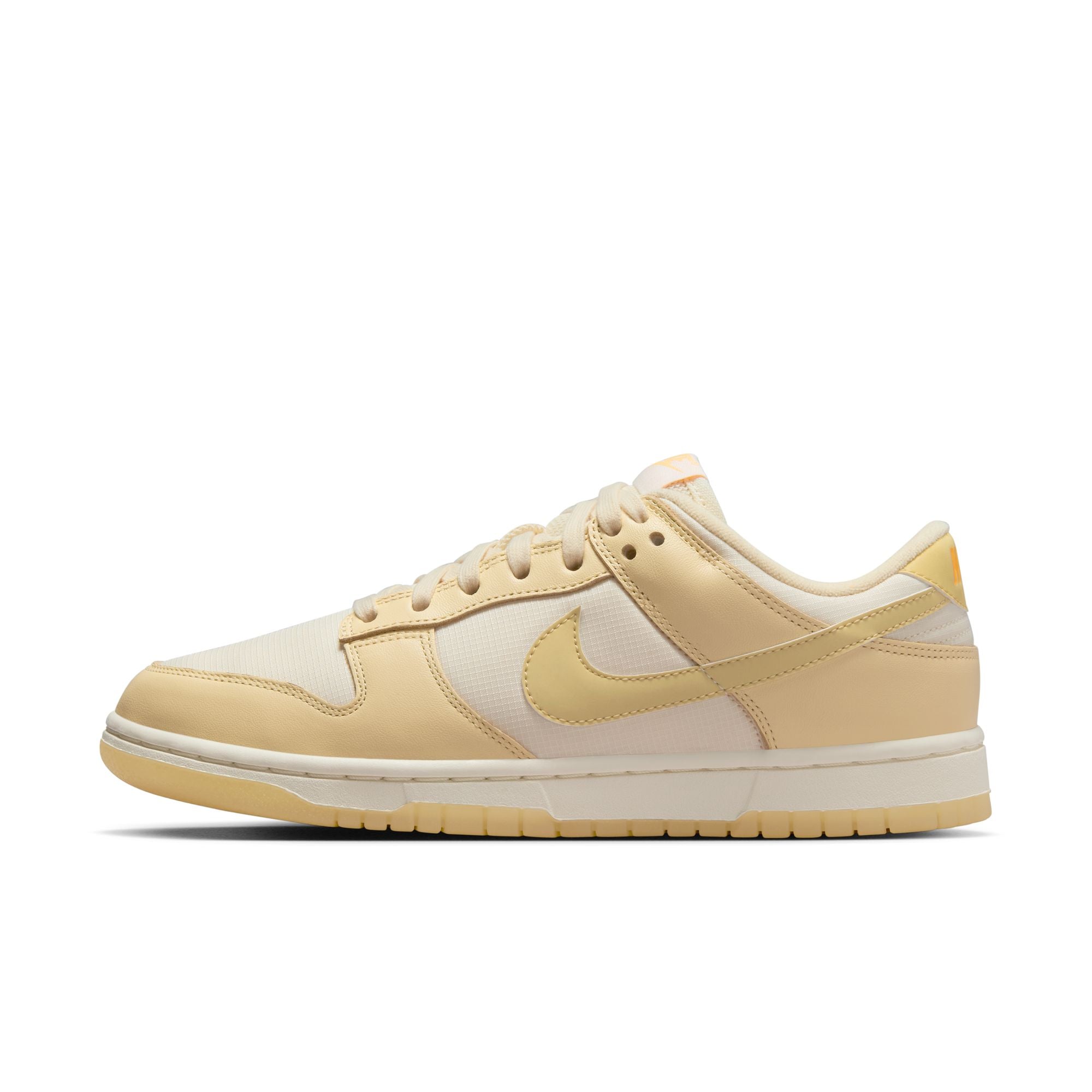 WOMENS NIKE DUNK LOW (MUSLIN/TEAM GOLD)