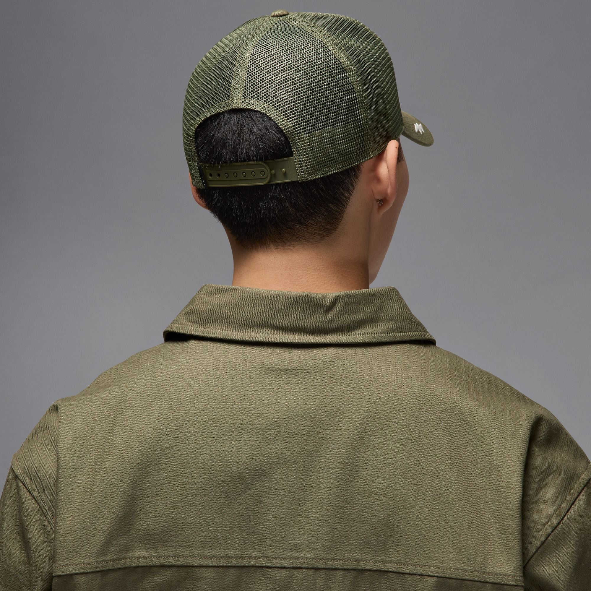 JORDAN RISE STRUCTURED TRUCKER HAT (MEDIUM OLIVE/CARGO KHAKI/SAIL)