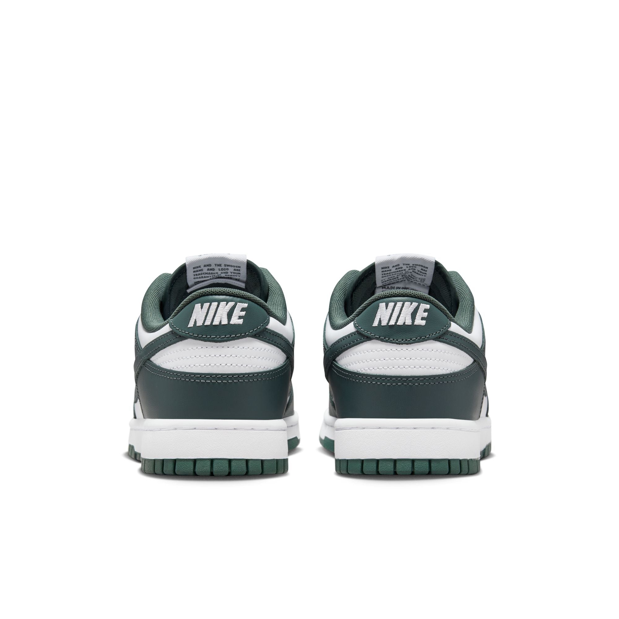 MENS NIKE DUNK LOW RETRO (VINTAGE GREEN)