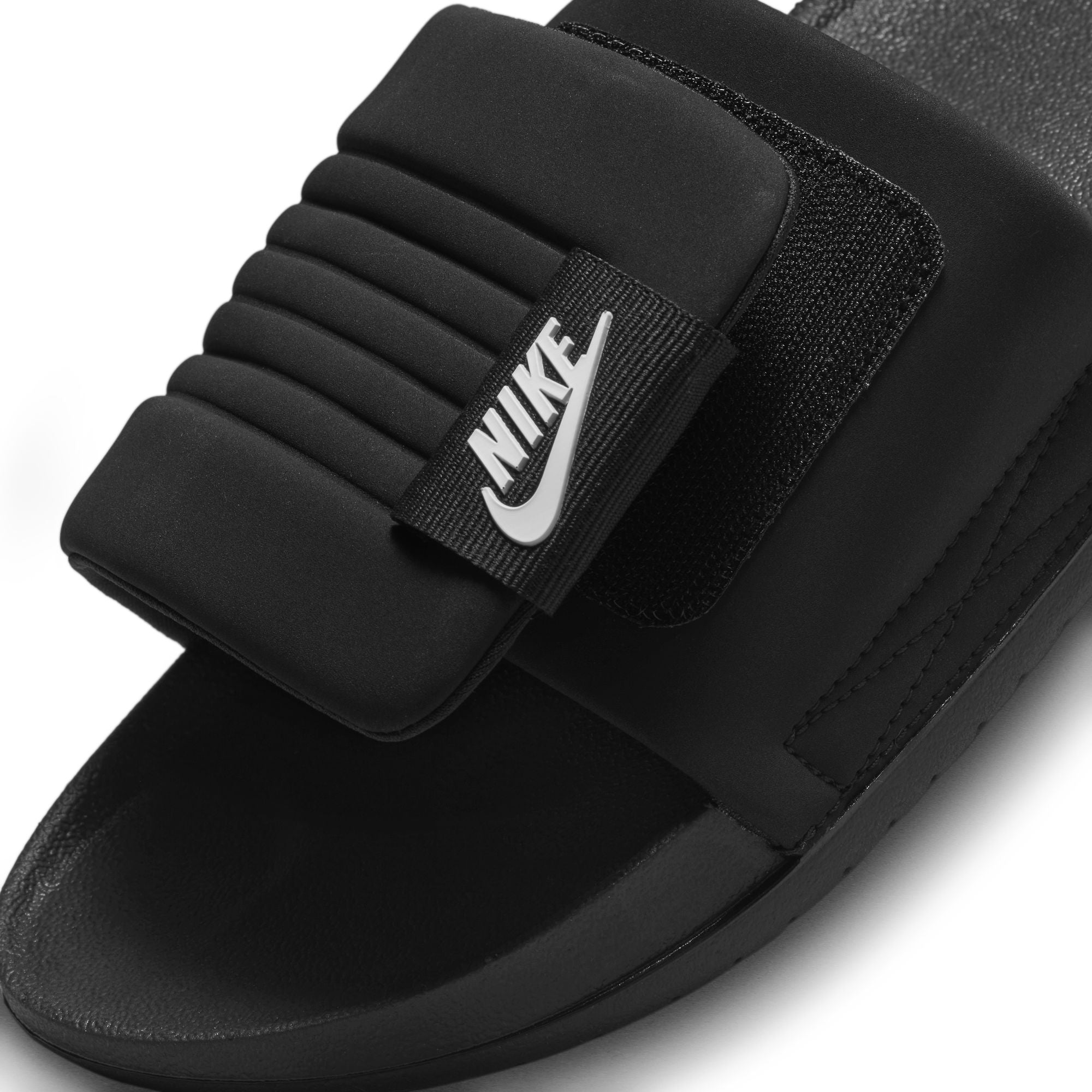 MENS NIKE OFFCOURT ADJUST SLIDE (BLACK/WHITE)