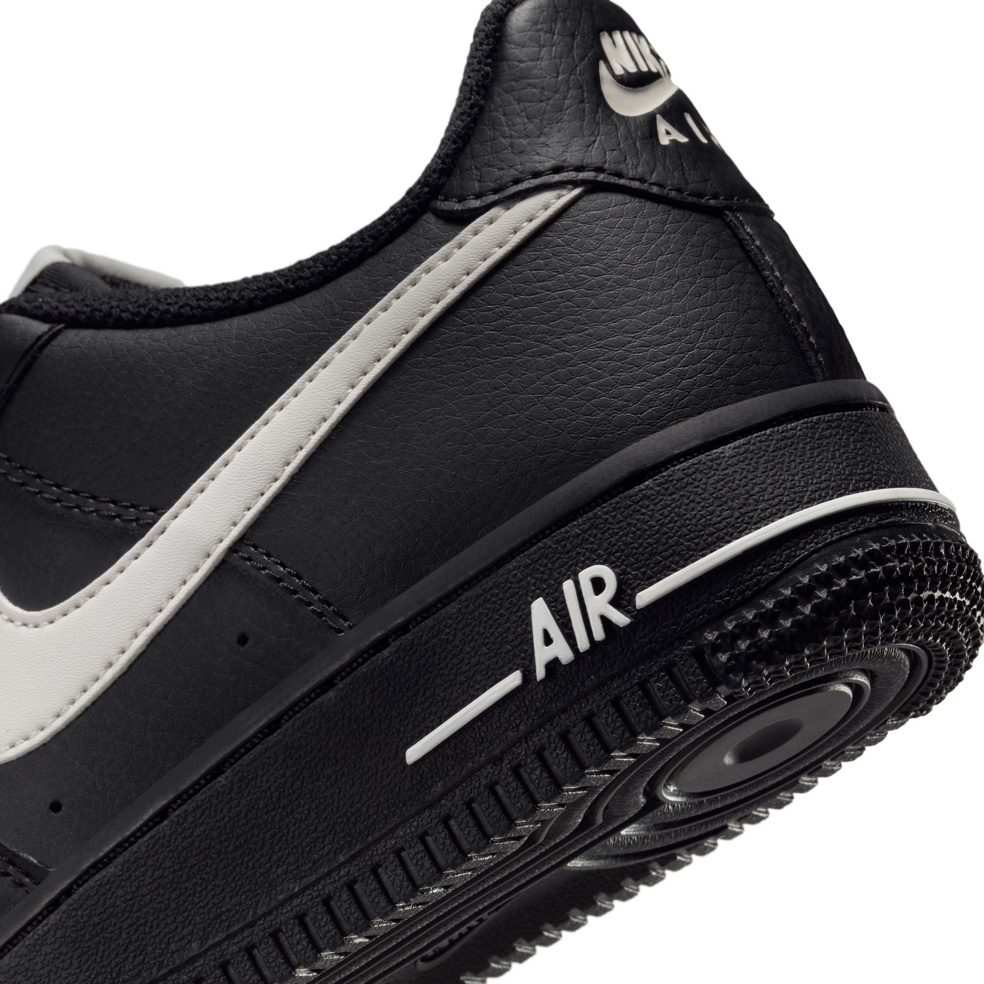 KIDS NIKE AIR FORCE 1 GS (BLACK/PHANTOM/UNIVERSITY RED)