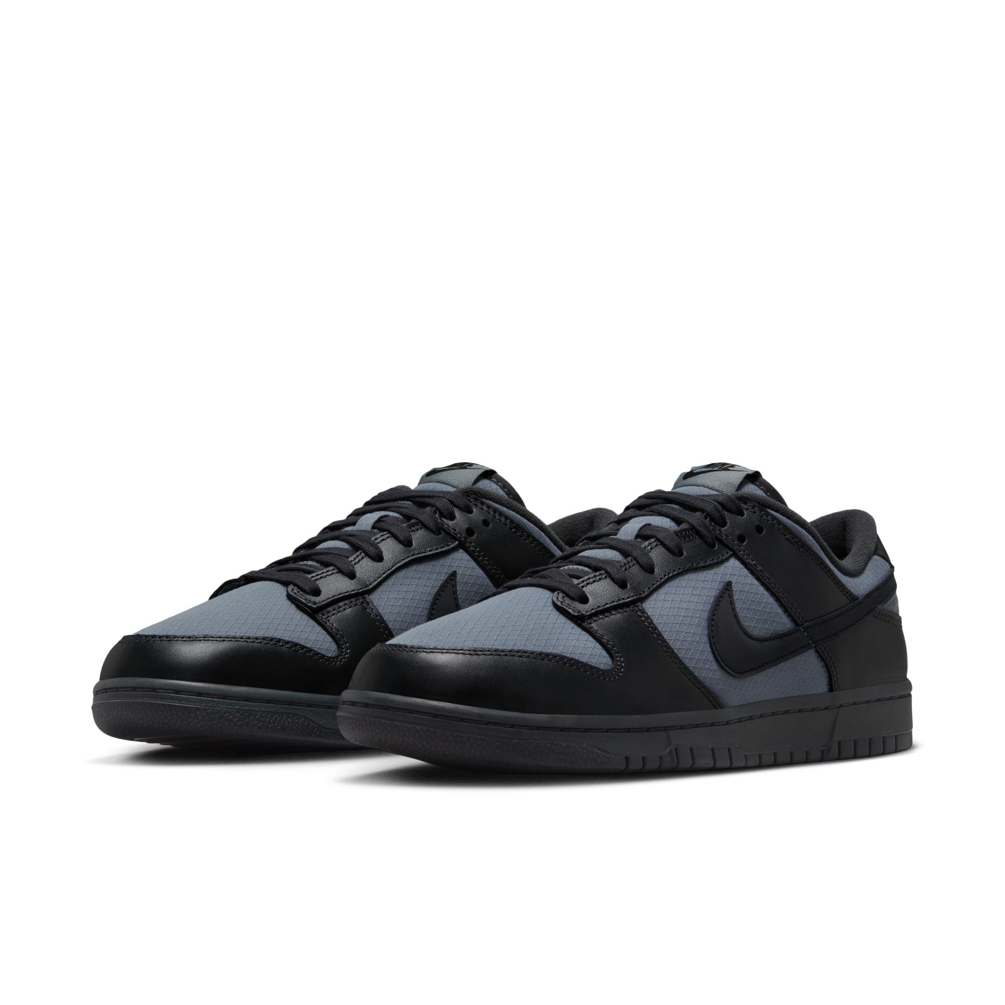 MENS NIKE DUNK LOW RETRO SE (OFF NOIR)