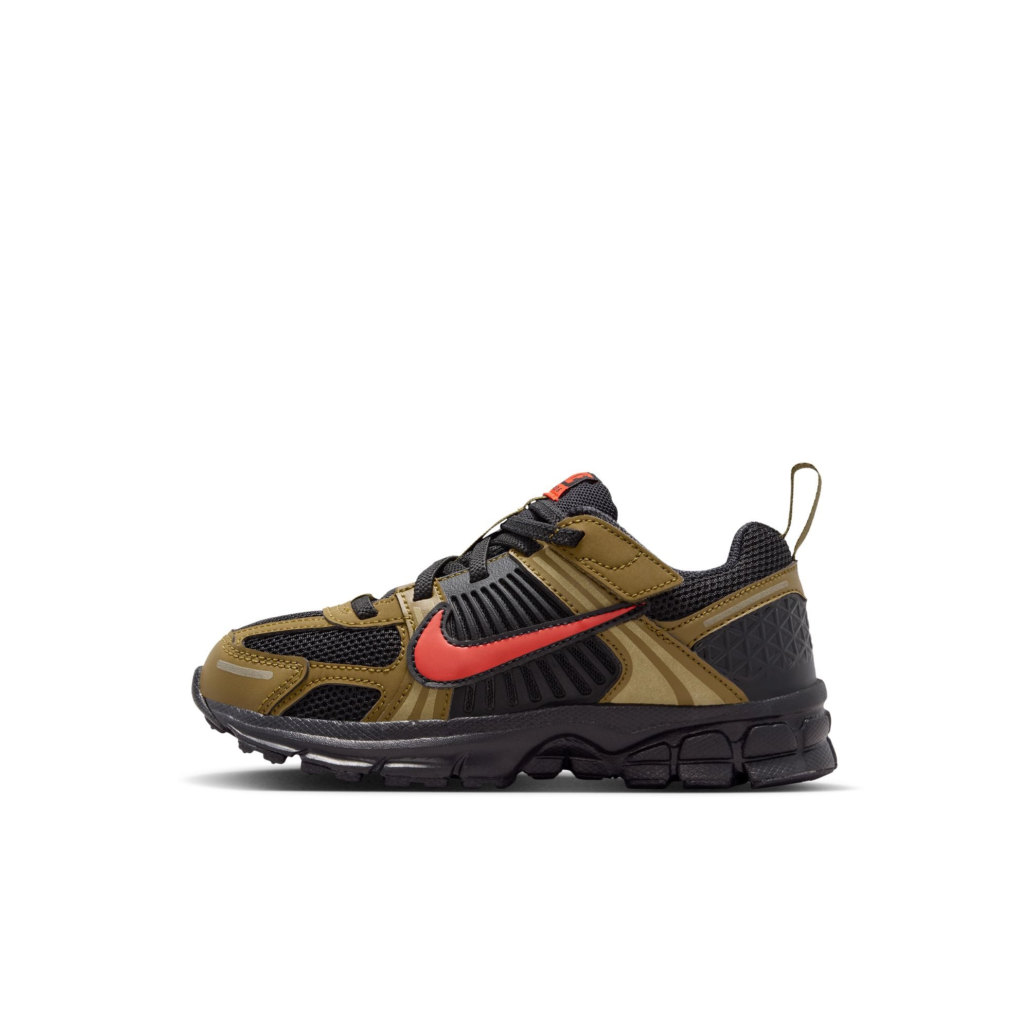 KIDS NIKE VOMERO 5 PS (BLACK/PICANTE RED/OLIVE FLAK)