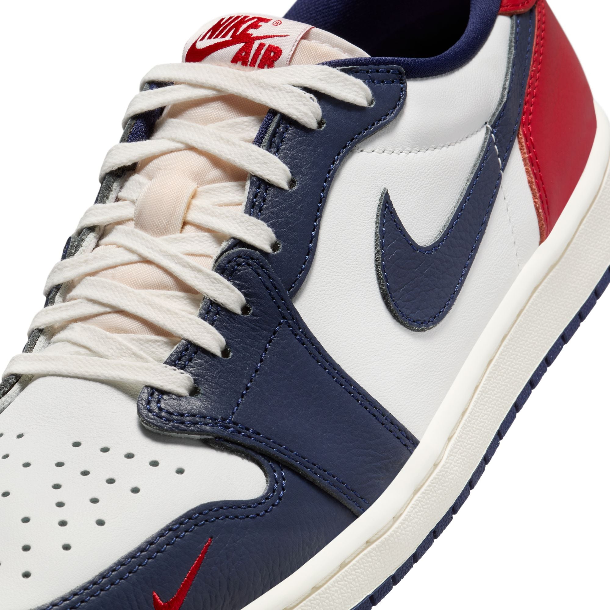 MEN'S AIR JORDAN RETRO LOW OG (HOWARD UNIVERSITY)