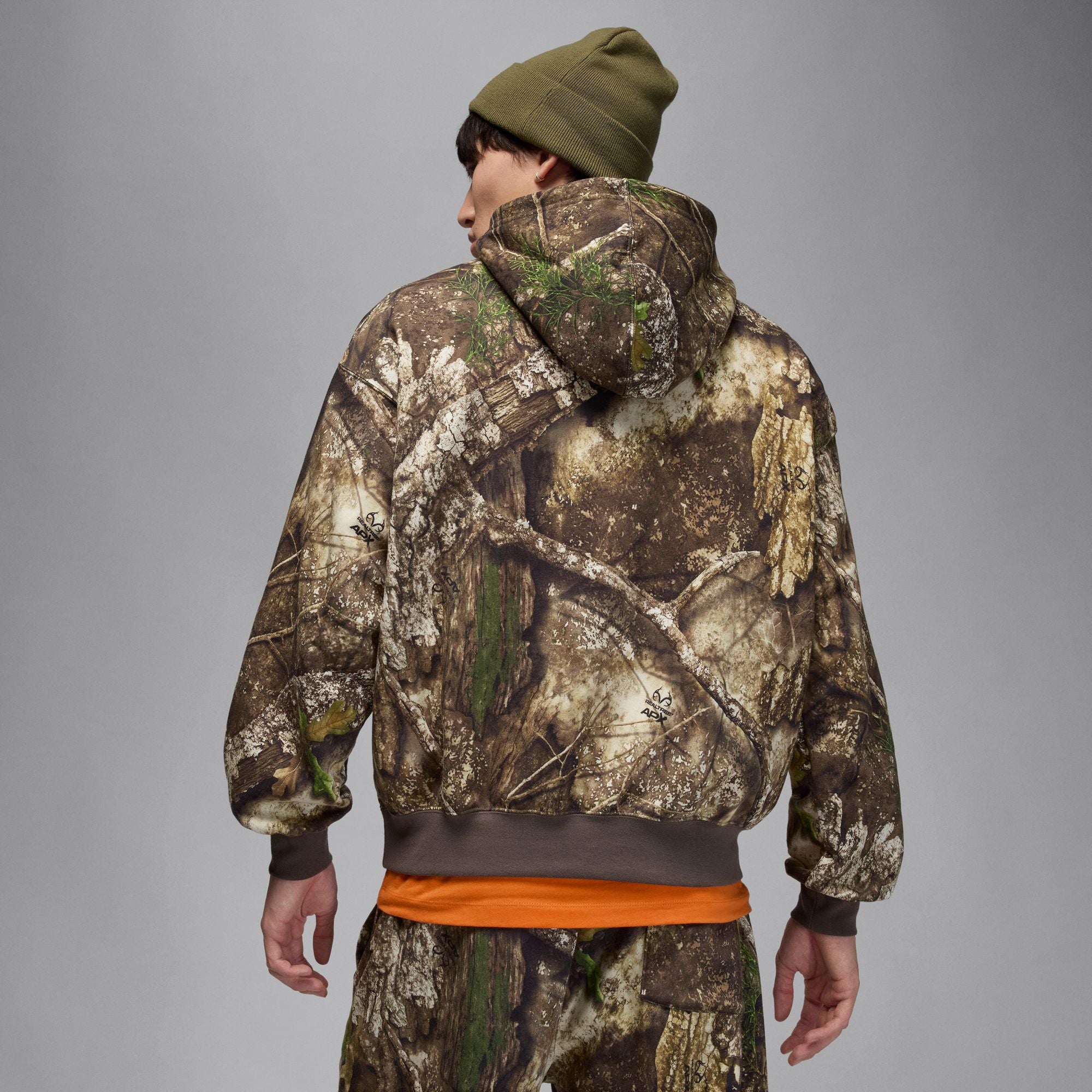 MENS JORDAN BROOKLYN FLEECE REALTREE PULLOVER HOODIE (MEDIUM OLIVE/SAIL)