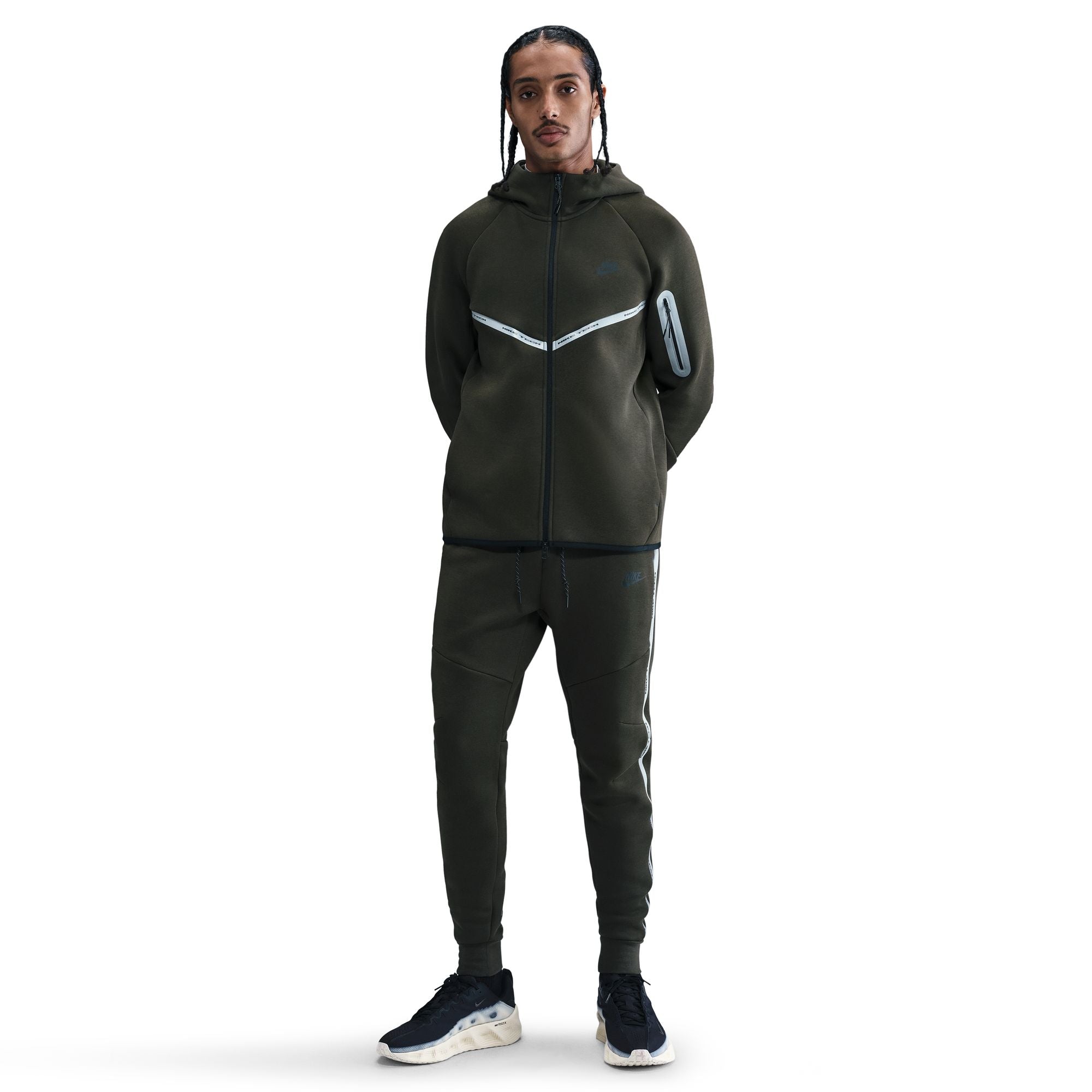 MENS NIKE TECH FLEECE FULL-ZIP WINDRUNNER WARMUP WITH REFLECTIVE ACCENTS (SEQUOIA/BLACK)