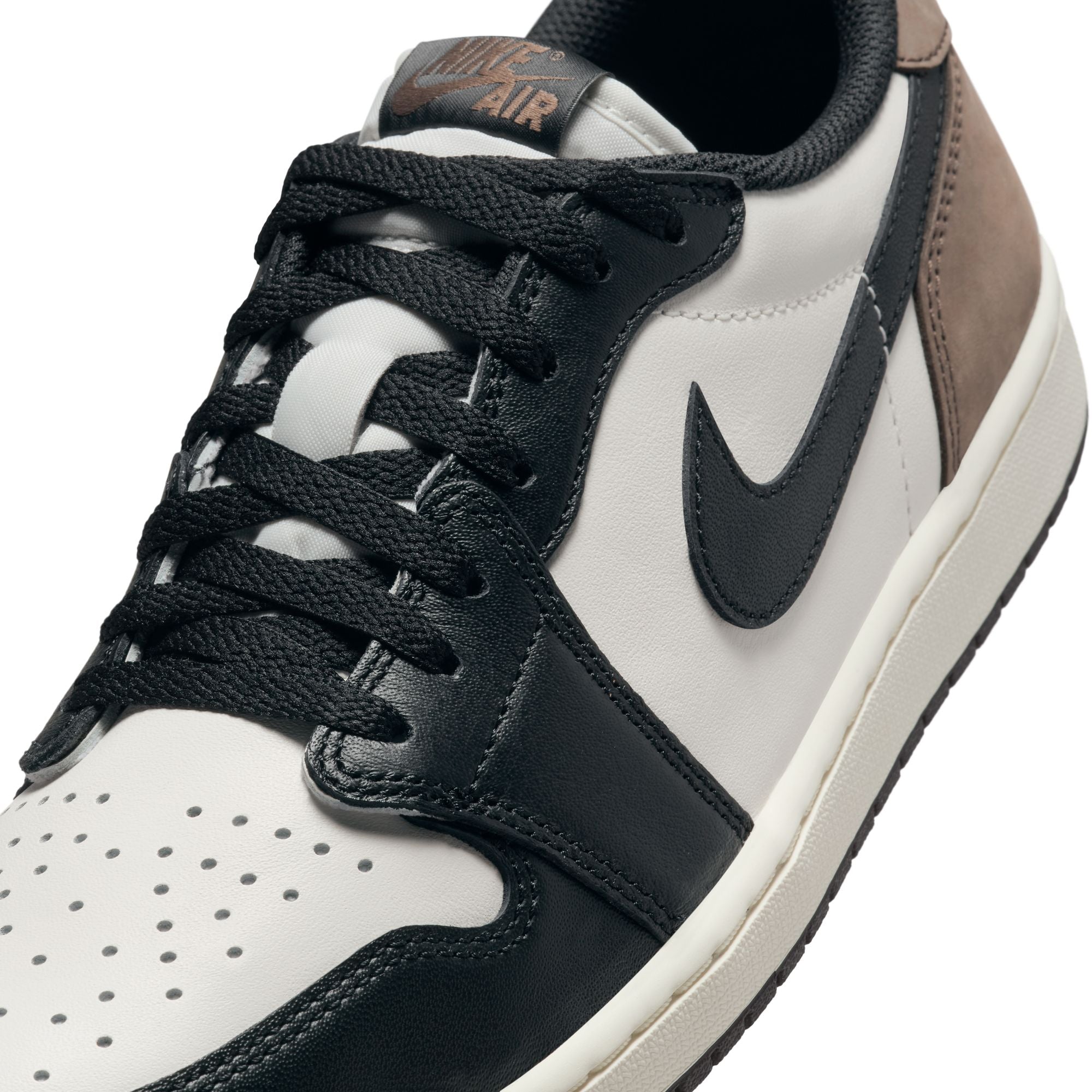 MENS AIR JORDAN 1 RETRO LOW OG (MOCHA)