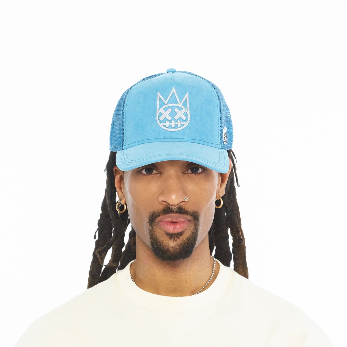 CULT LOGO MESH BACK TRUCKER HAT (NAVAGIO BAY)